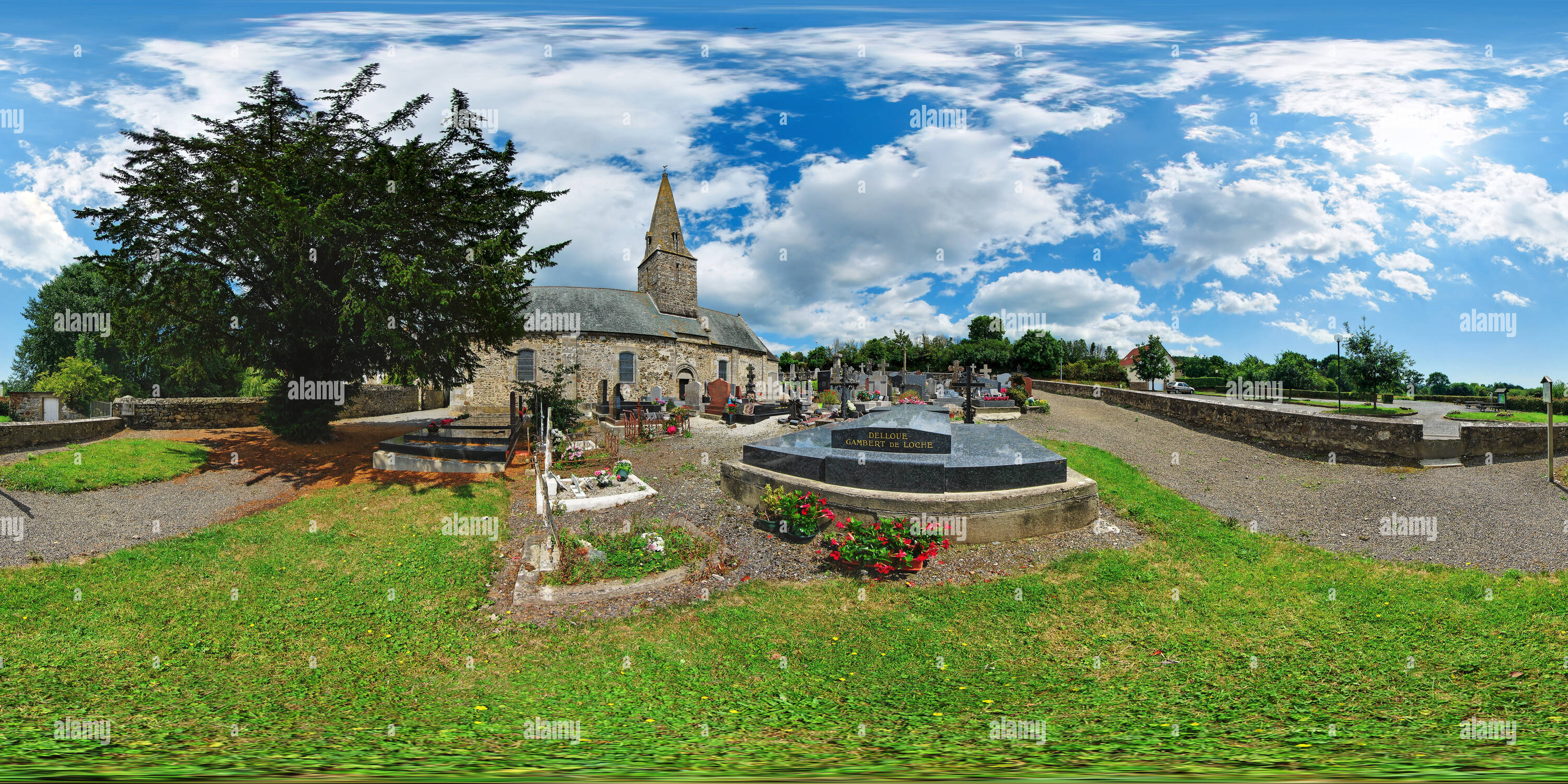 360 Grad Panorama Ansicht von Eglise romane Notre-Dame de Bréville-sur-Mer - Frankreich