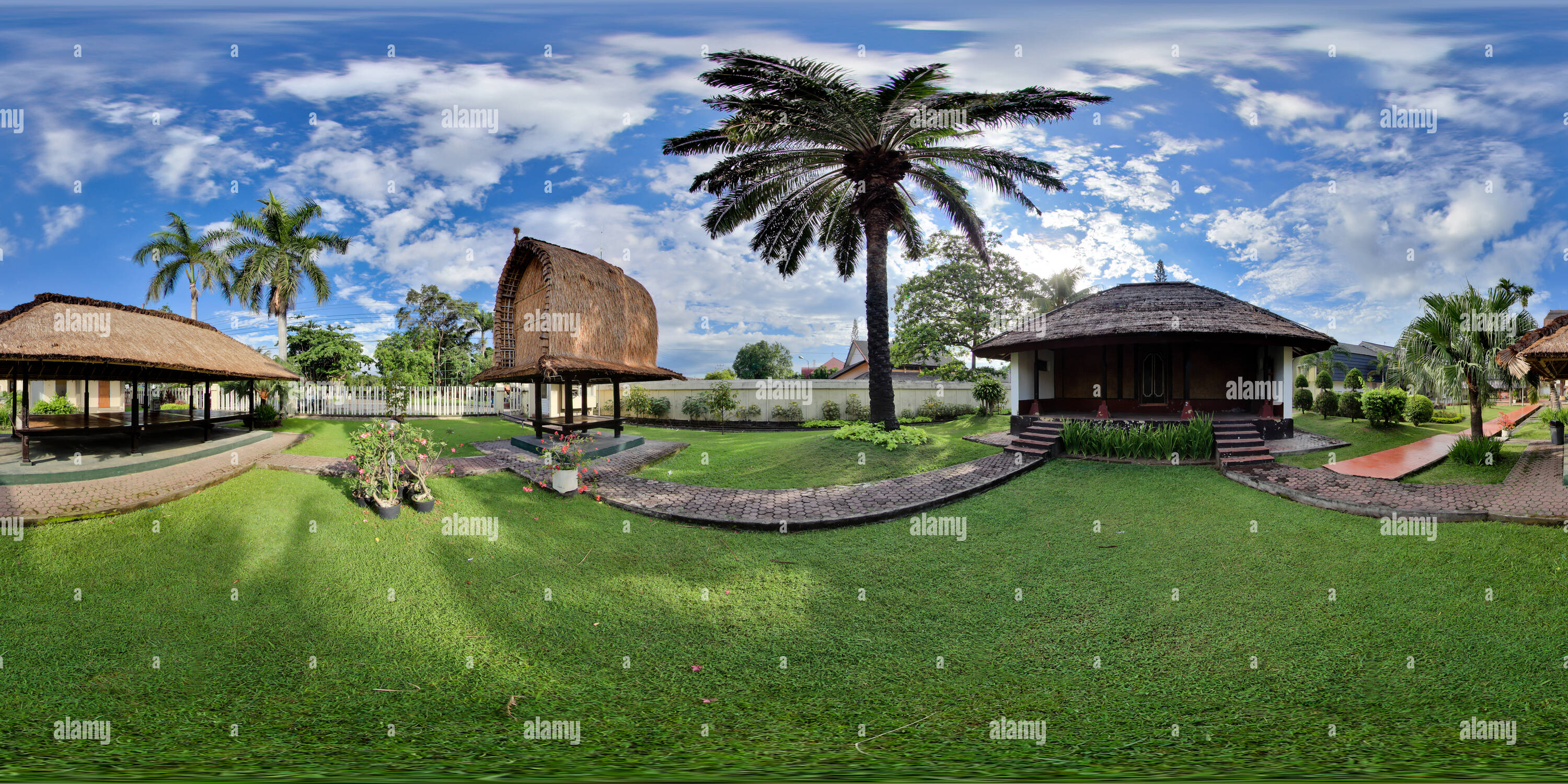360 Grad Panorama Ansicht von Museum Negeri Nusa Tenggara Barat 2