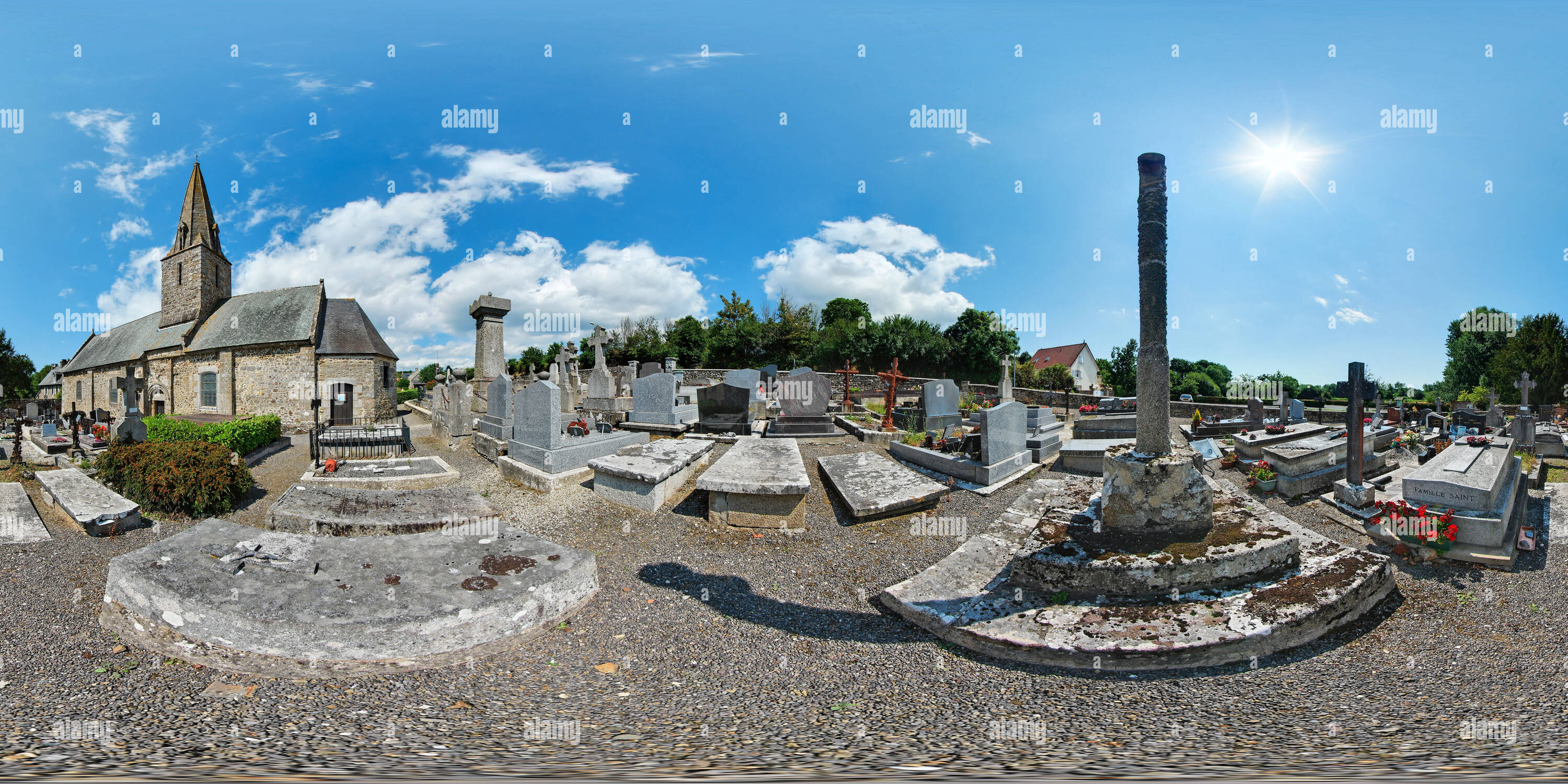 360 Grad Panorama Ansicht von Croix de Cimetière de l'Église de Bréville-sur-Mer - Frankreich