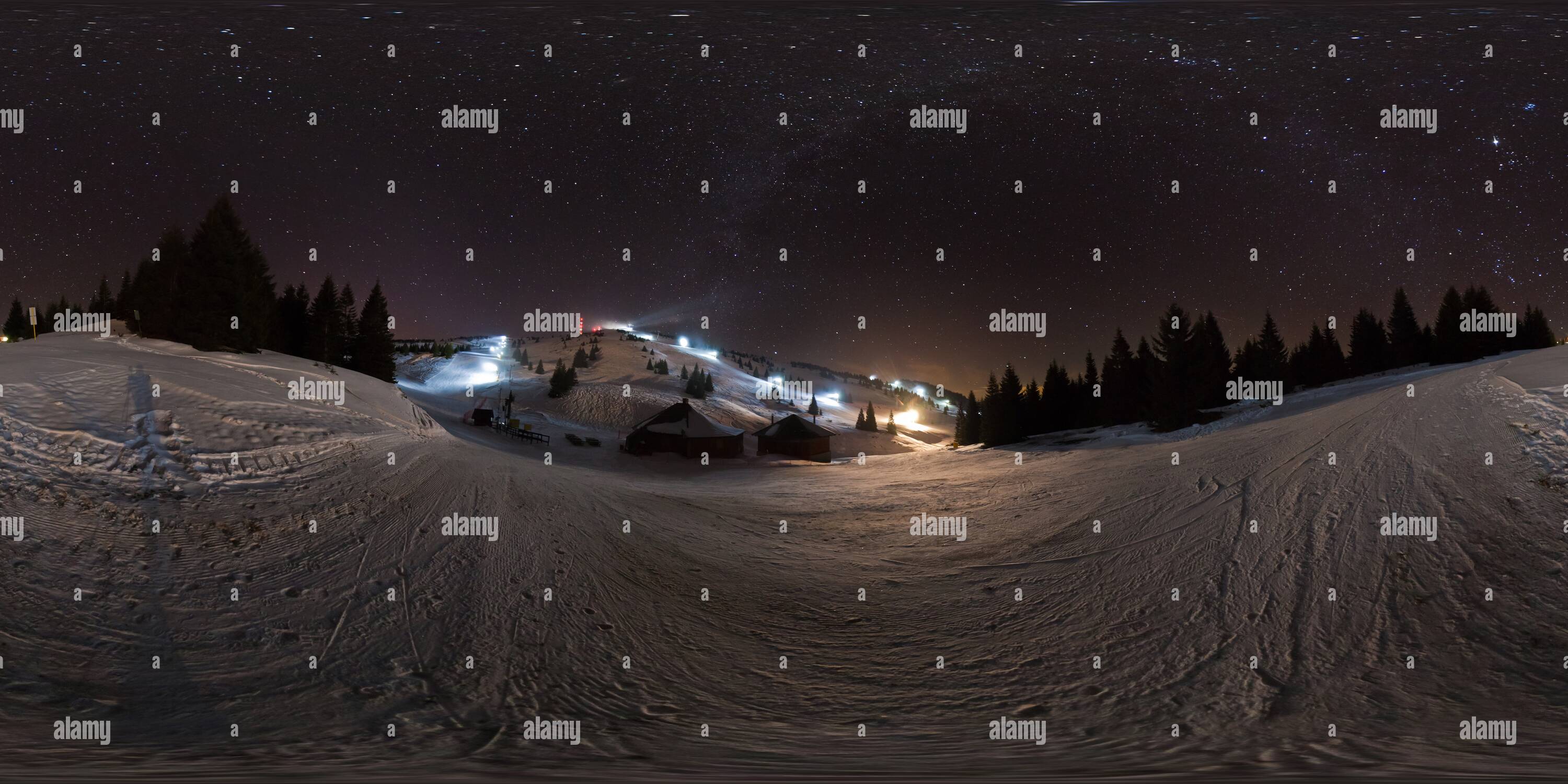 360 Grad Panorama Ansicht von Ski staze Pogled na na Gobelji, Noć 03.01.2013.