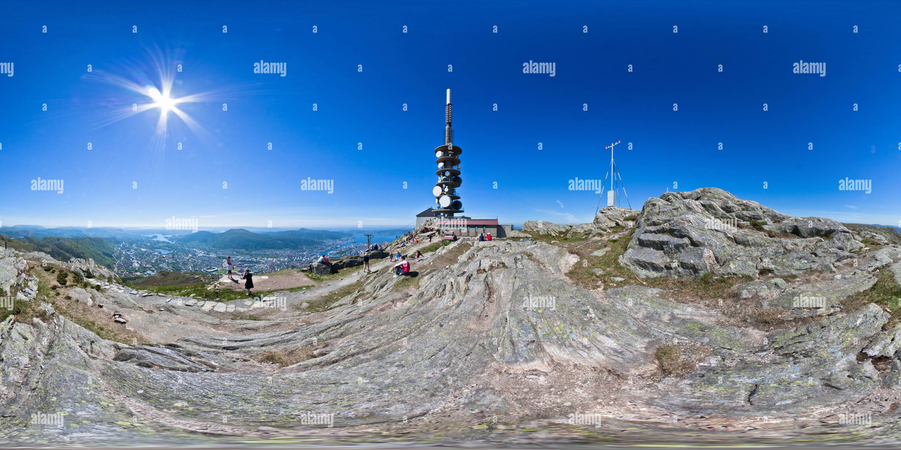 360 Grad Panorama Ansicht von Blick über Bergen von der Oberseite des Ulriken