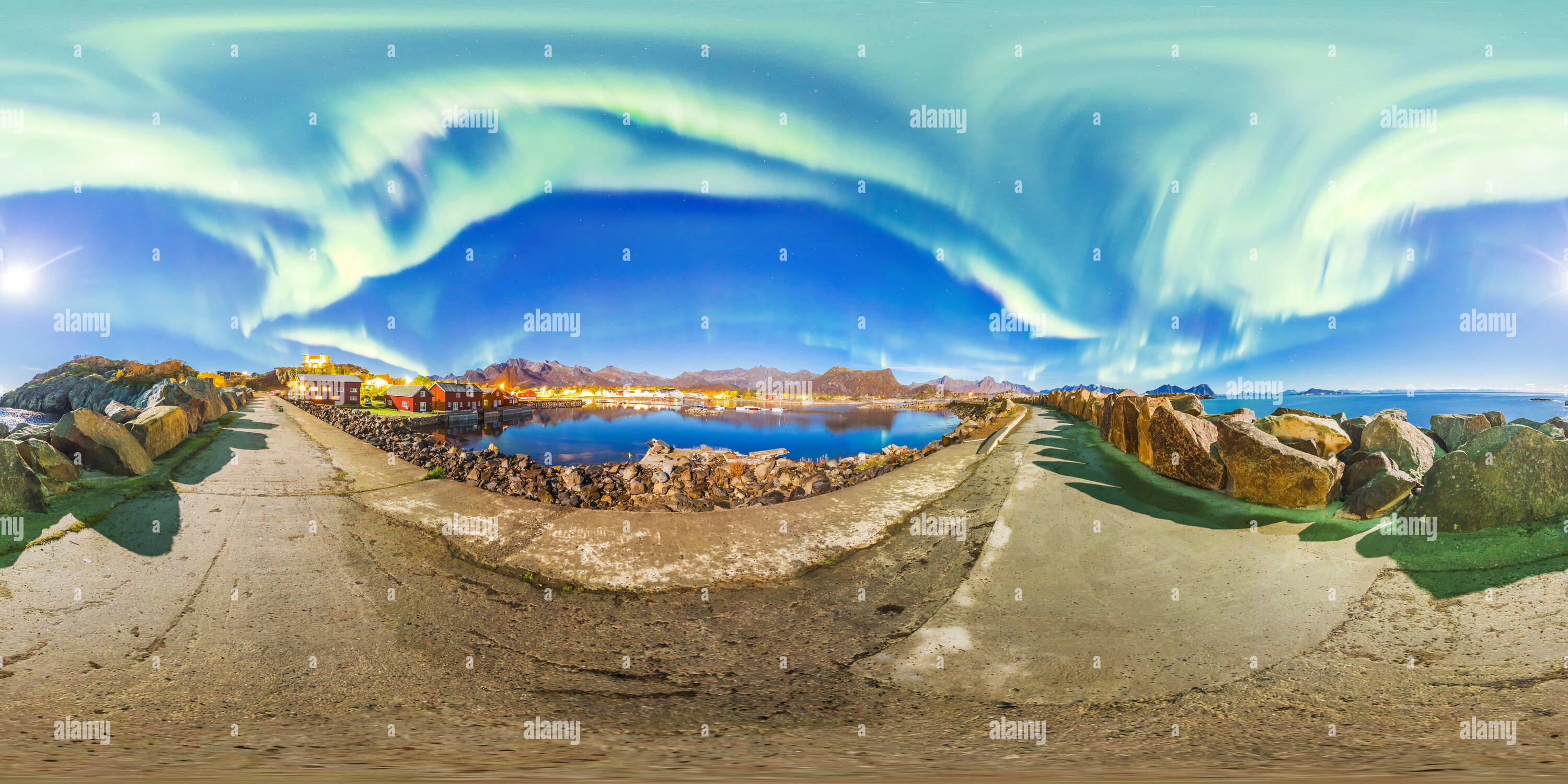 360 Grad Panorama Ansicht von Schöne Aurora, Kabelvag, Norwegen