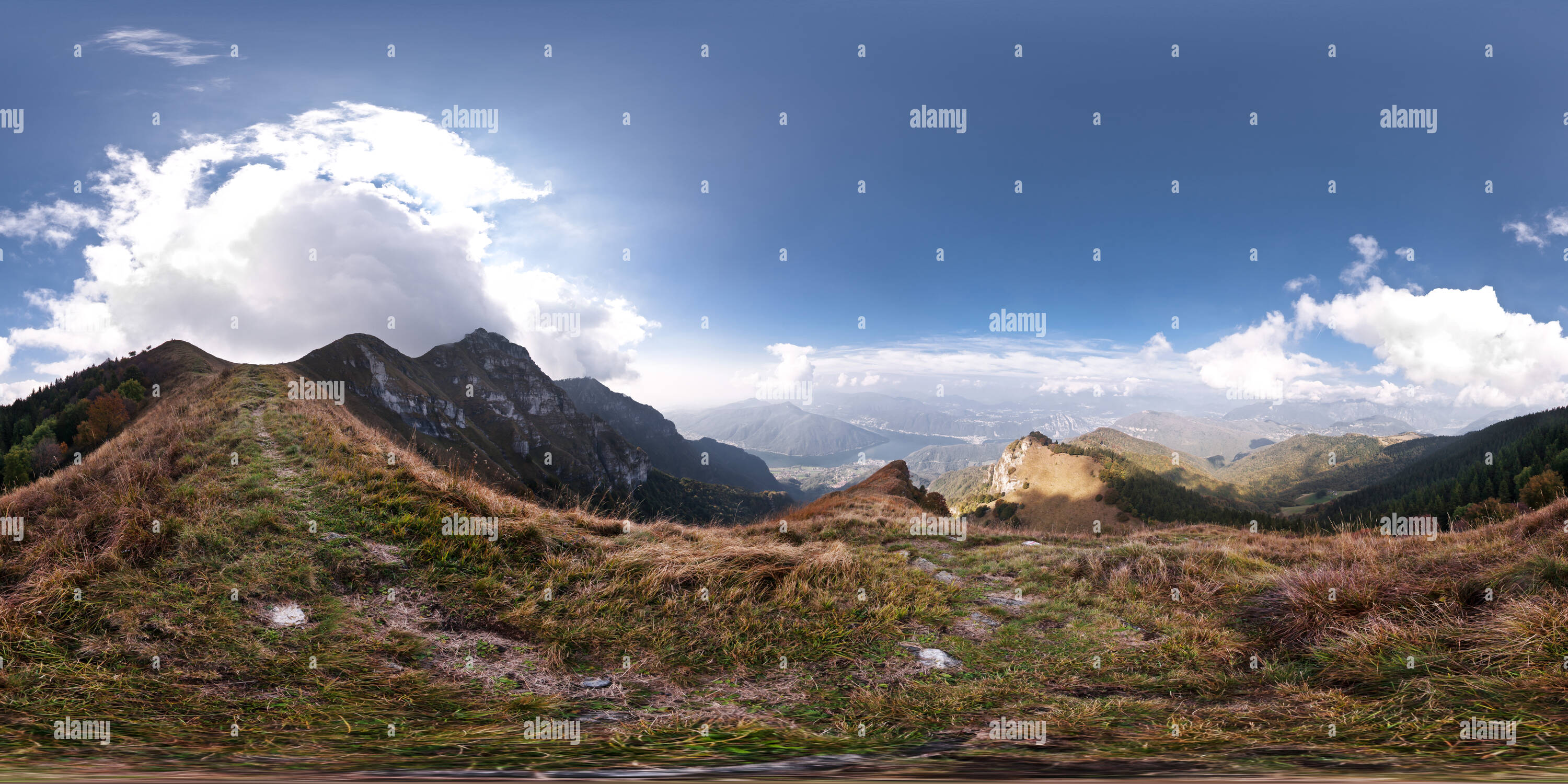 360 Grad Panorama Ansicht von Vista sul Lago di Lugano dal Monte Generoso