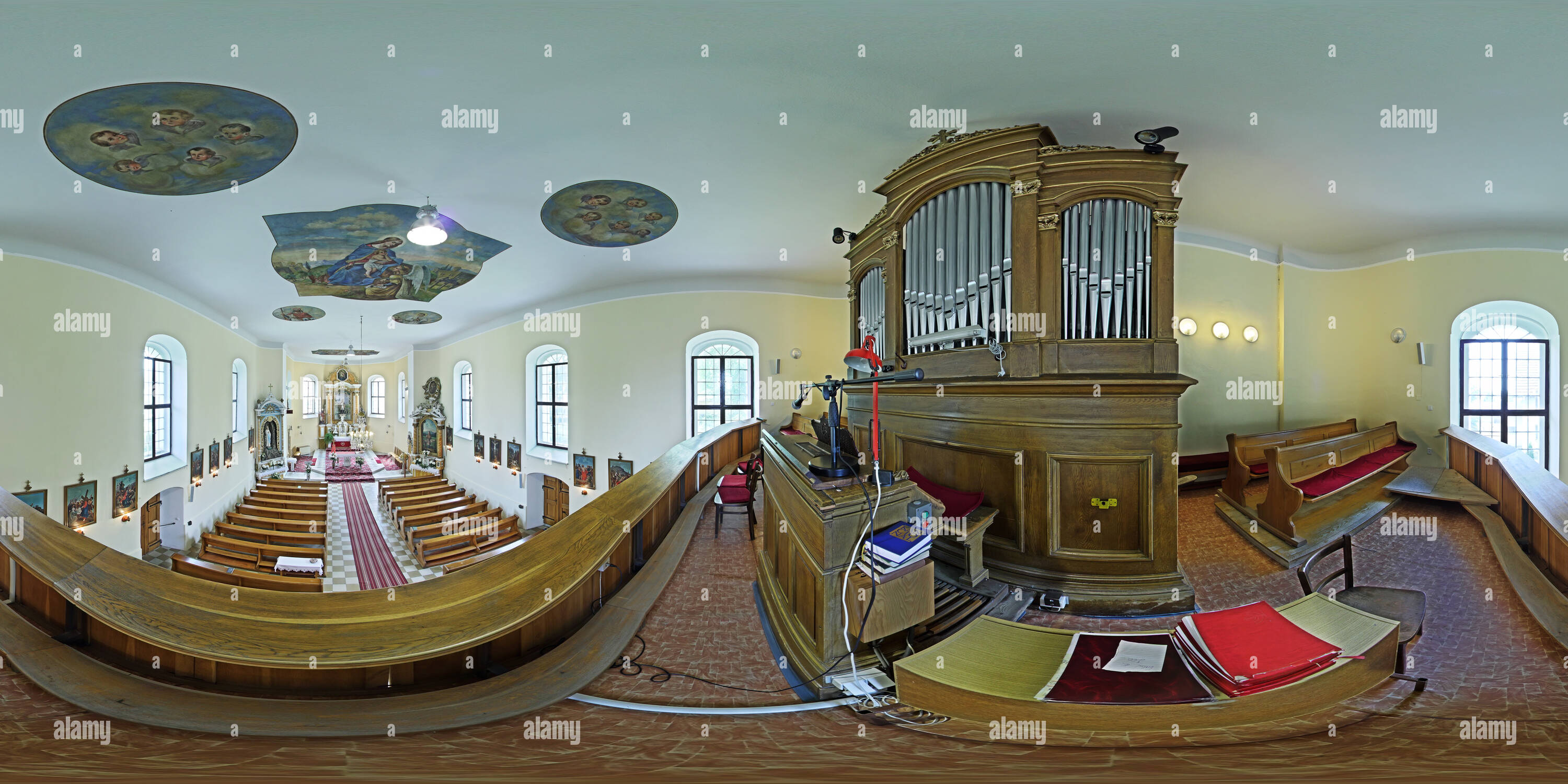 360 Grad Panorama Ansicht von Varhany kostela Sv. Jana Nepomuckého na Čeladné