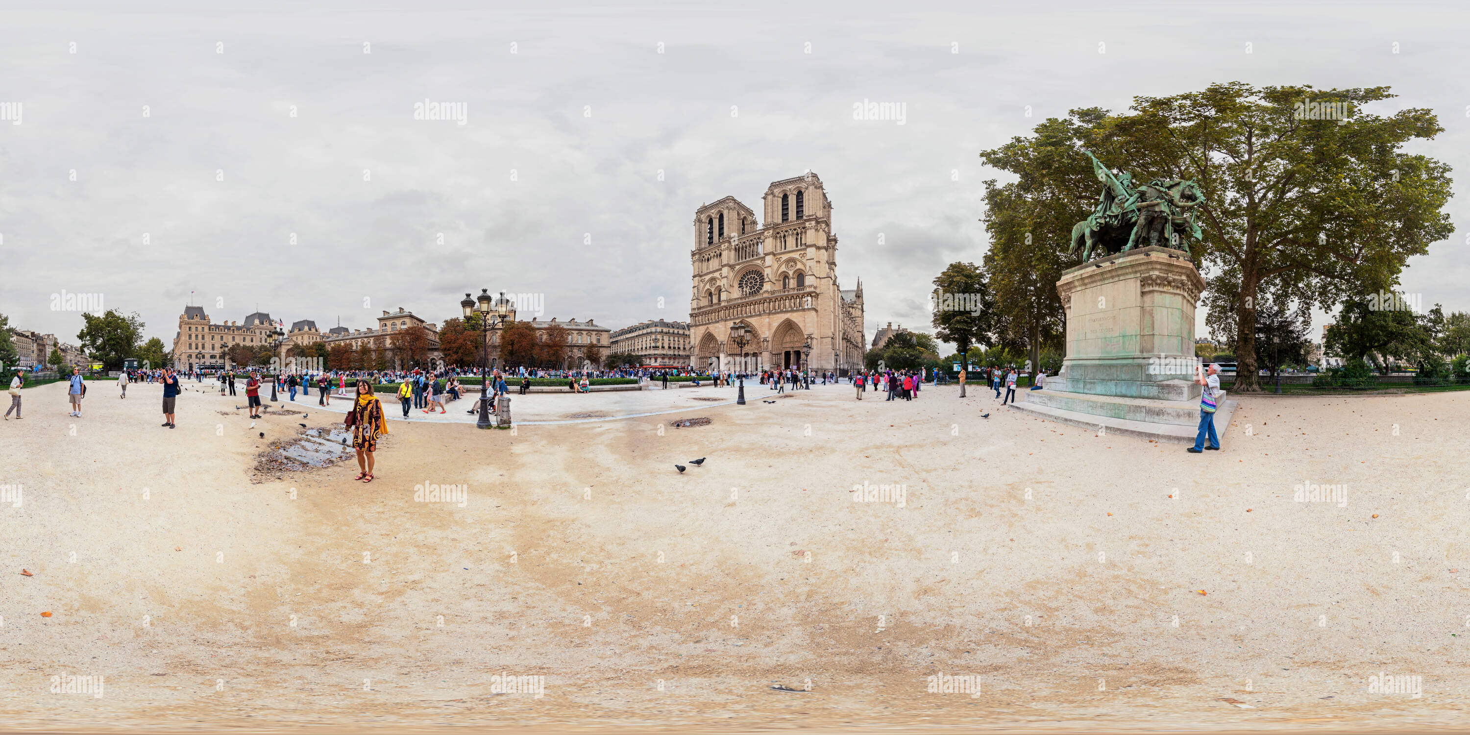 360 Grad Panorama Ansicht von Notre Damme De Paris