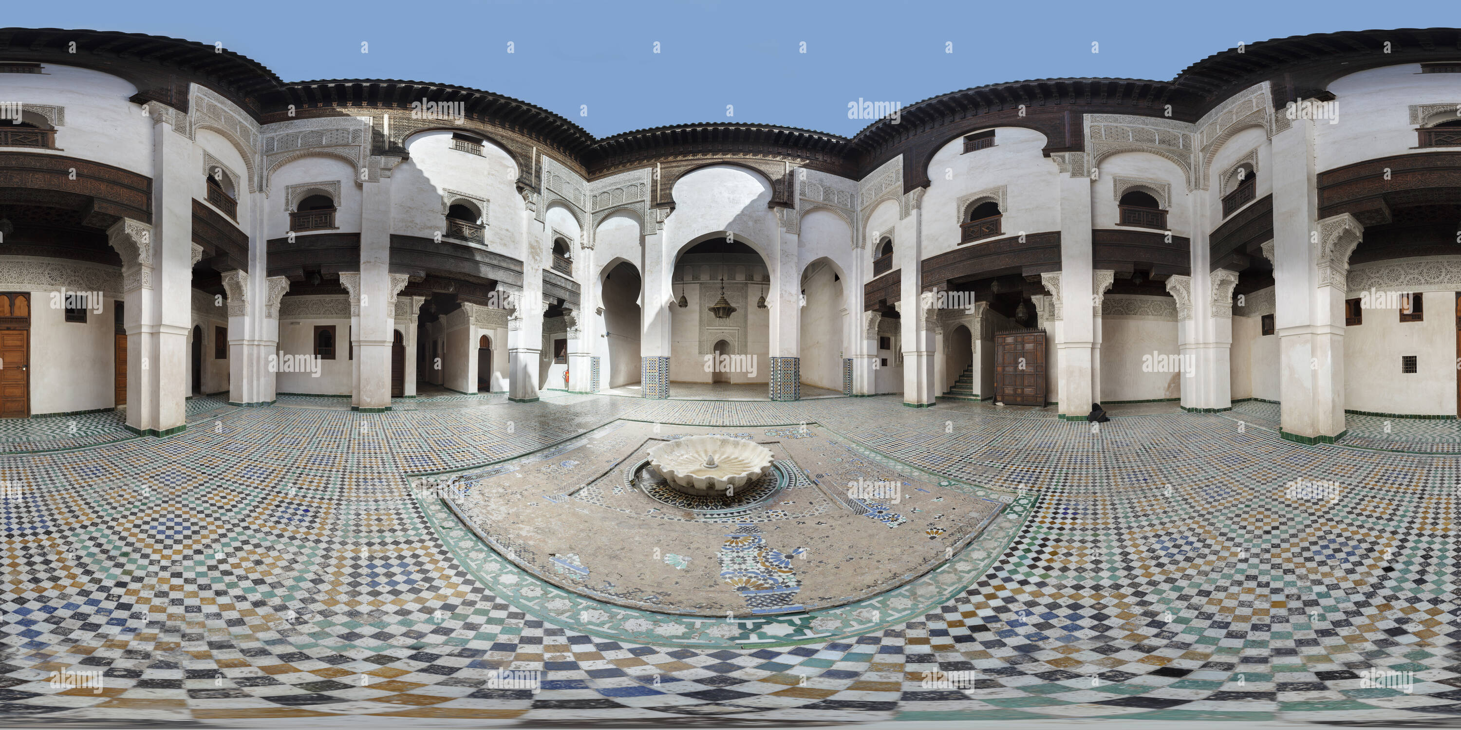 360 Grad Panorama Ansicht von Medersa cherratine. Fes