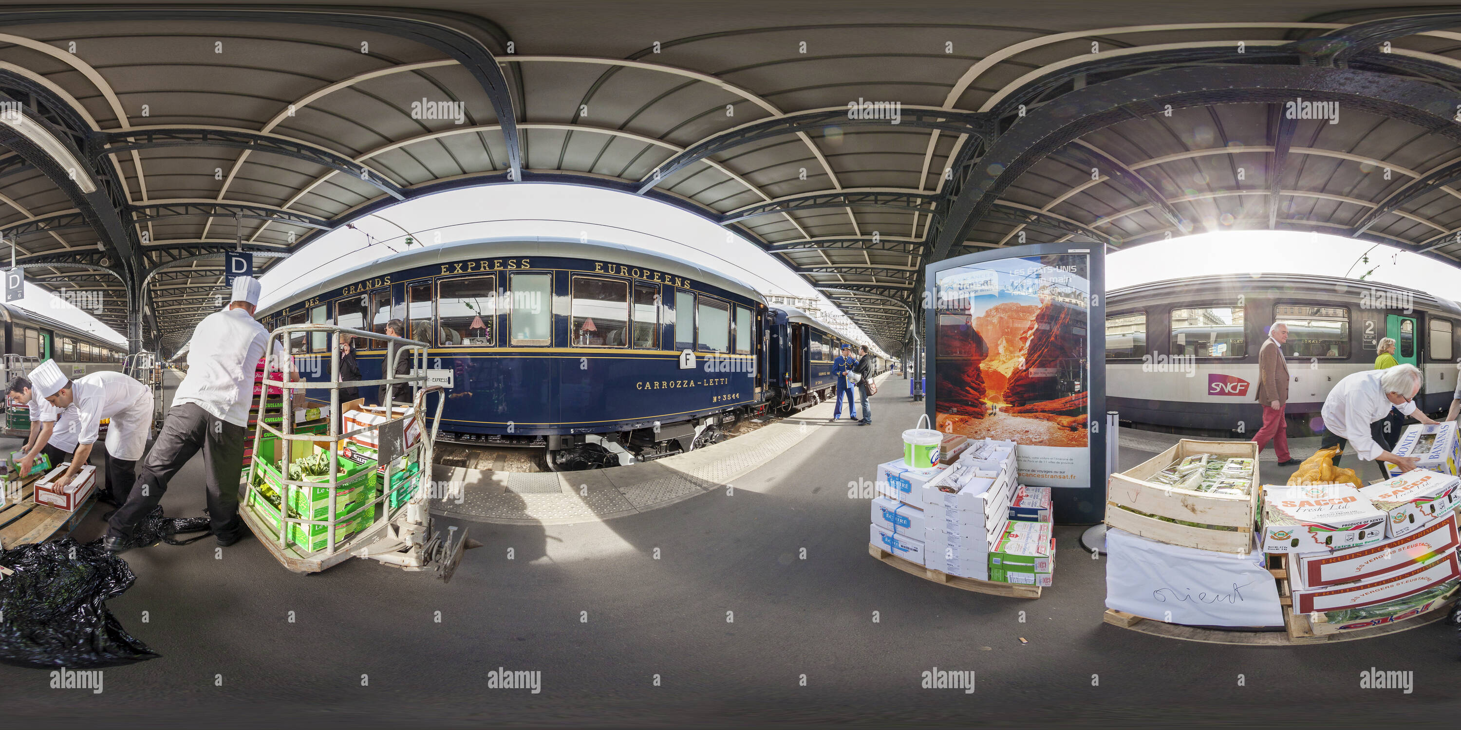 360 Grad Panorama Ansicht von Orient Express Luxus Zug. Venedig Italien