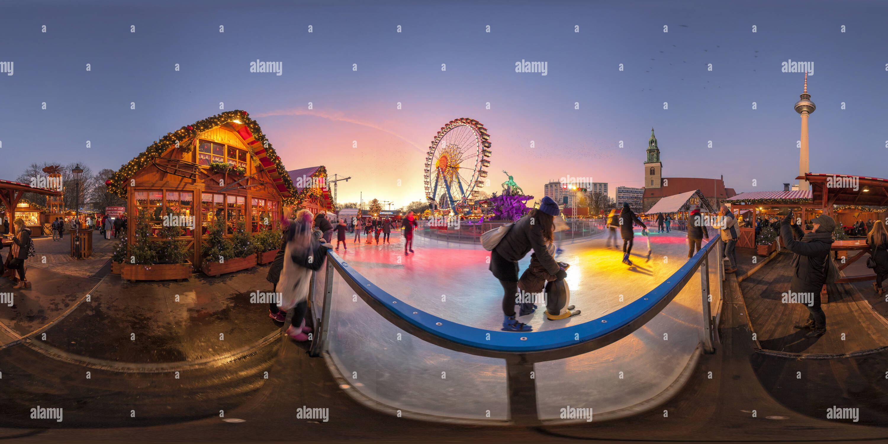 360 Grad Panorama Ansicht von Berliner Weihnachtszeit Weihnachtsmarkt. Berlin