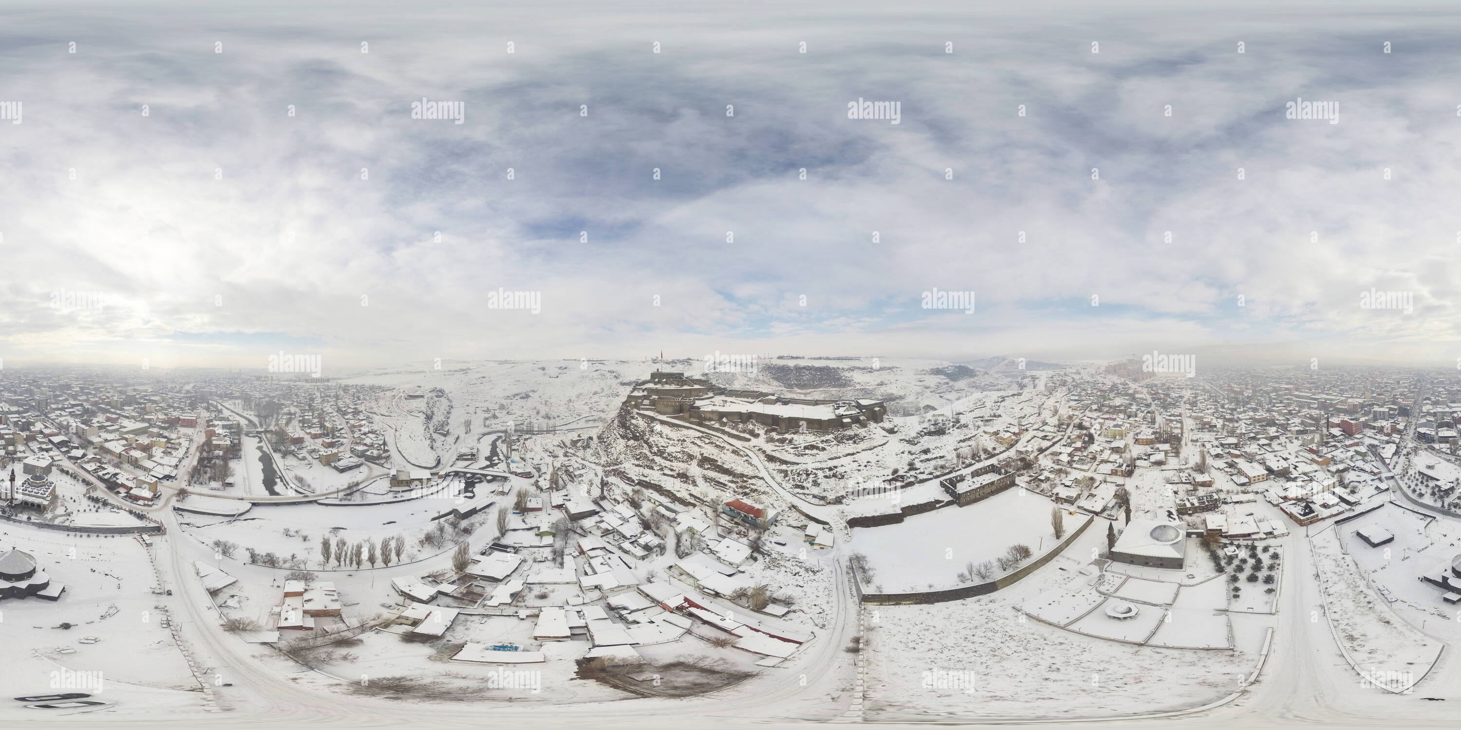 360 Grad Panorama Ansicht von Kars Kalesi Havadan Görünüm