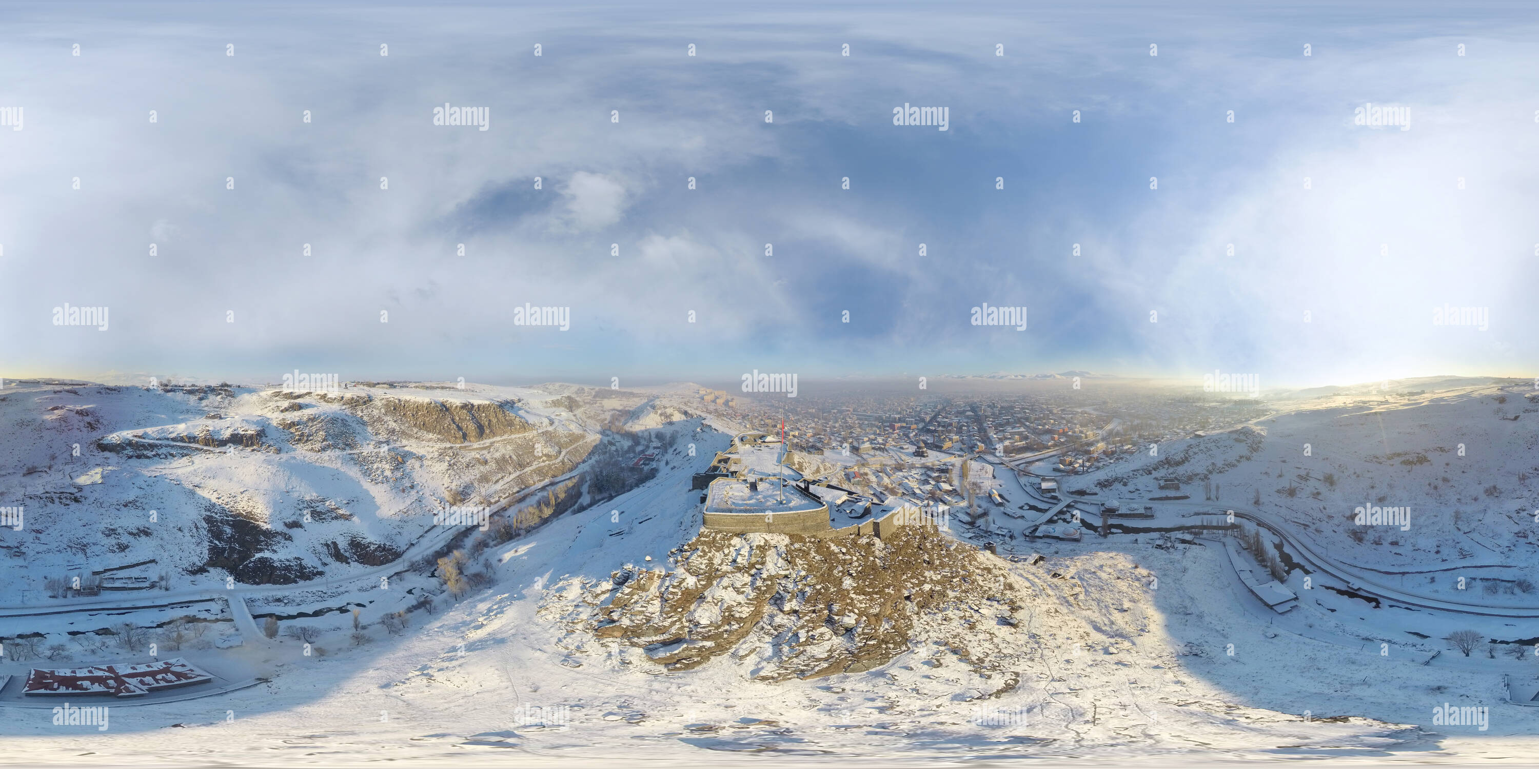 360 Grad Panorama Ansicht von Kars Kalesi Havadan Görünüm