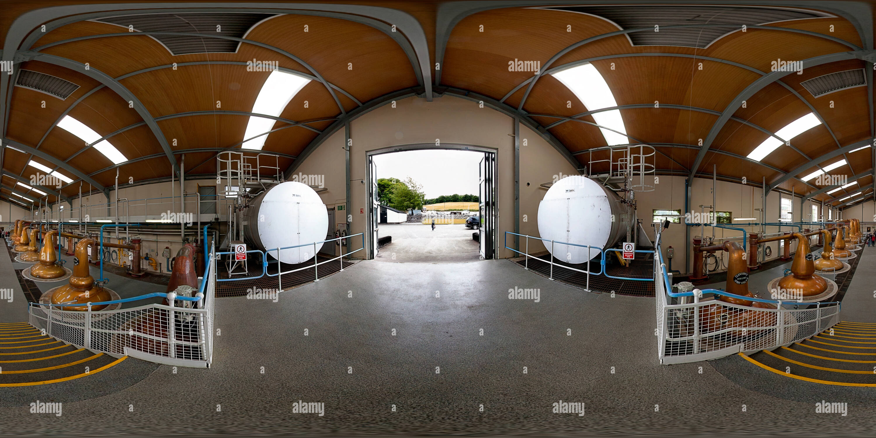 360 Grad Panorama Ansicht von Glenfiddich Distillery, noch Raum, Dufftown