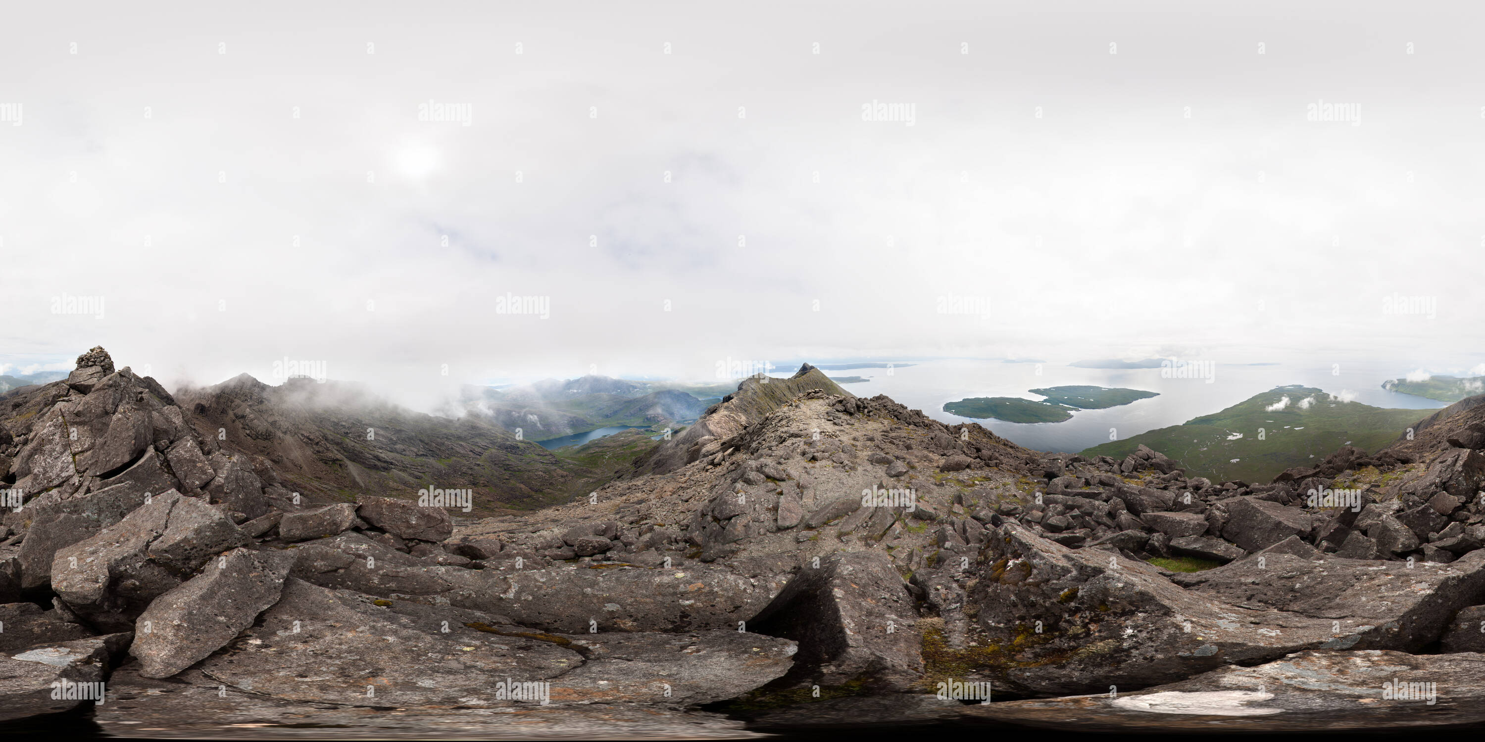 360 Grad Panorama Ansicht von Blick von Cuillin peak Sgurr nan Eag