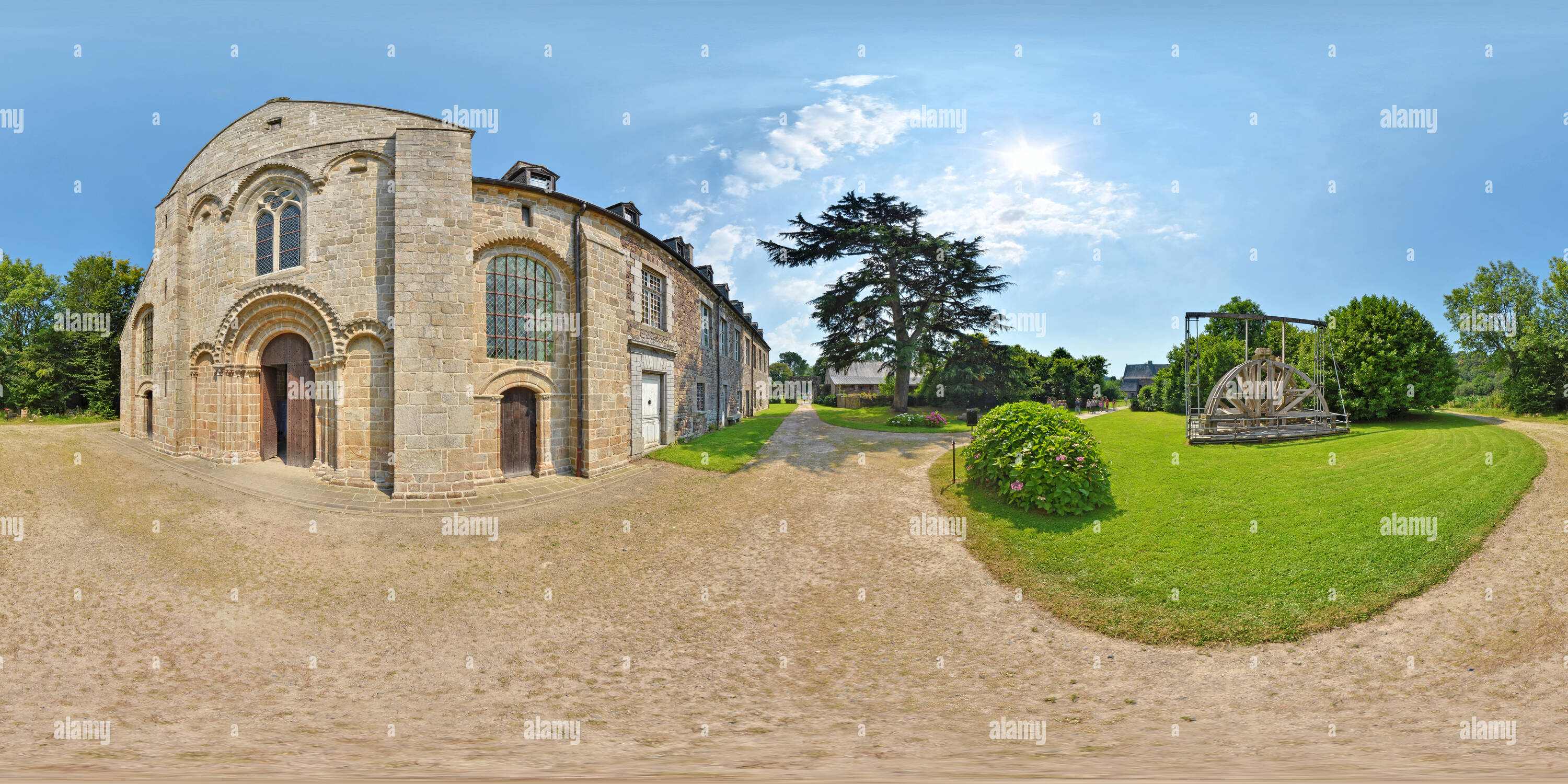 360 Grad Panorama Ansicht von Abbaye de La Luzern - Frankreich