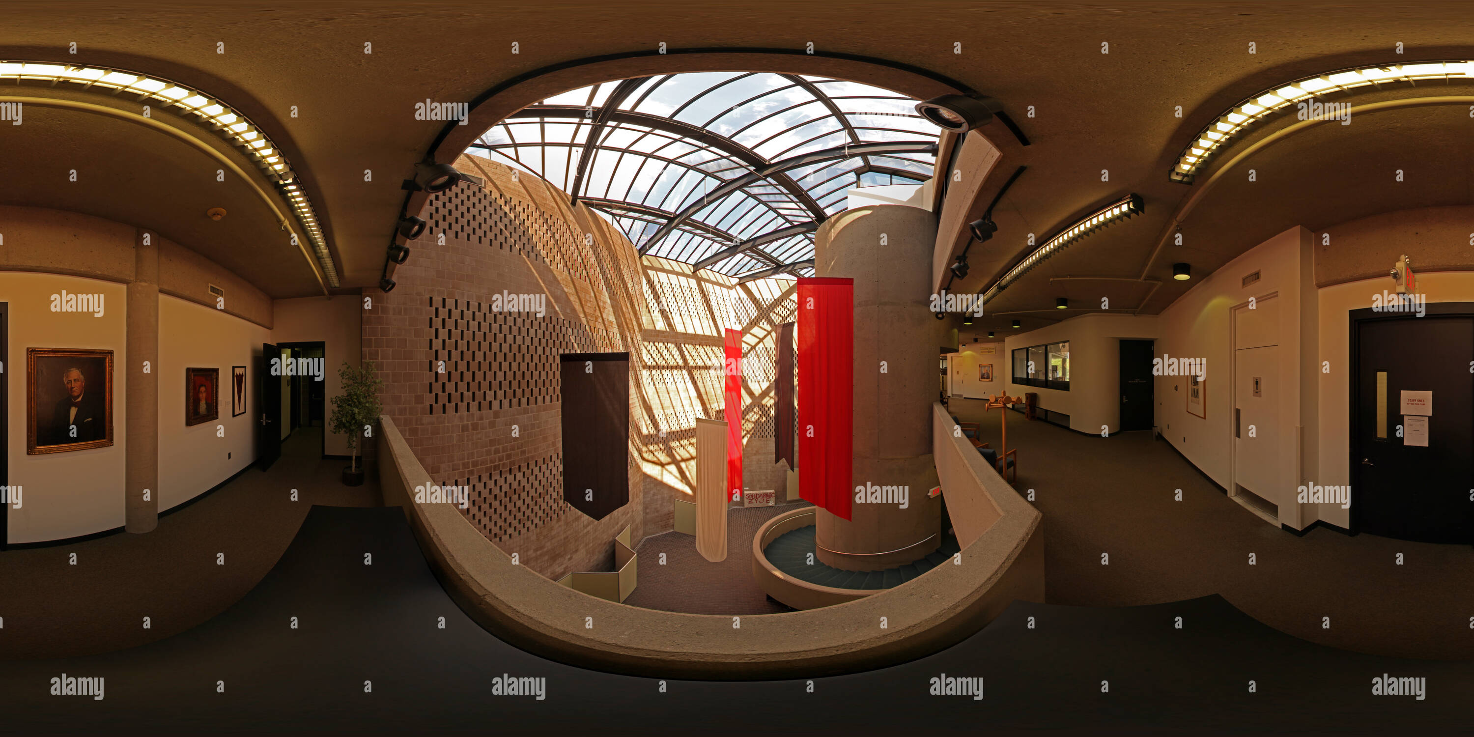 360 Grad Panorama Ansicht von Walter Reuther Bibliothek