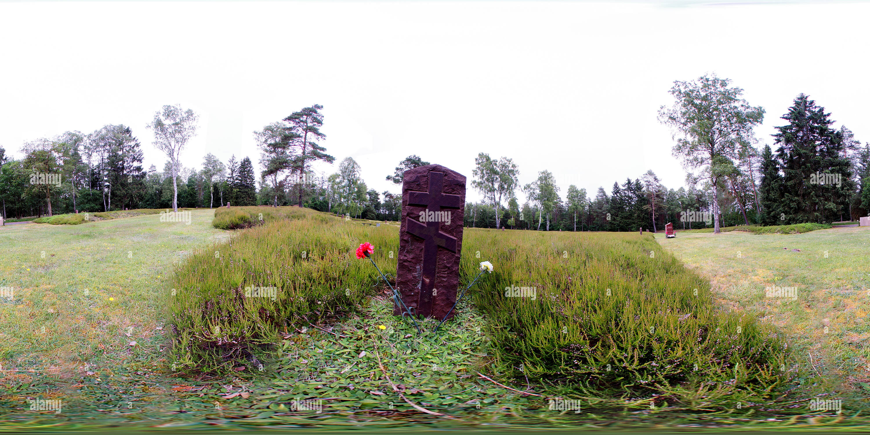 360 Grad Panorama Ansicht von Konzentrationslager Bergen-Belsen. Der russische Friedhof. VR