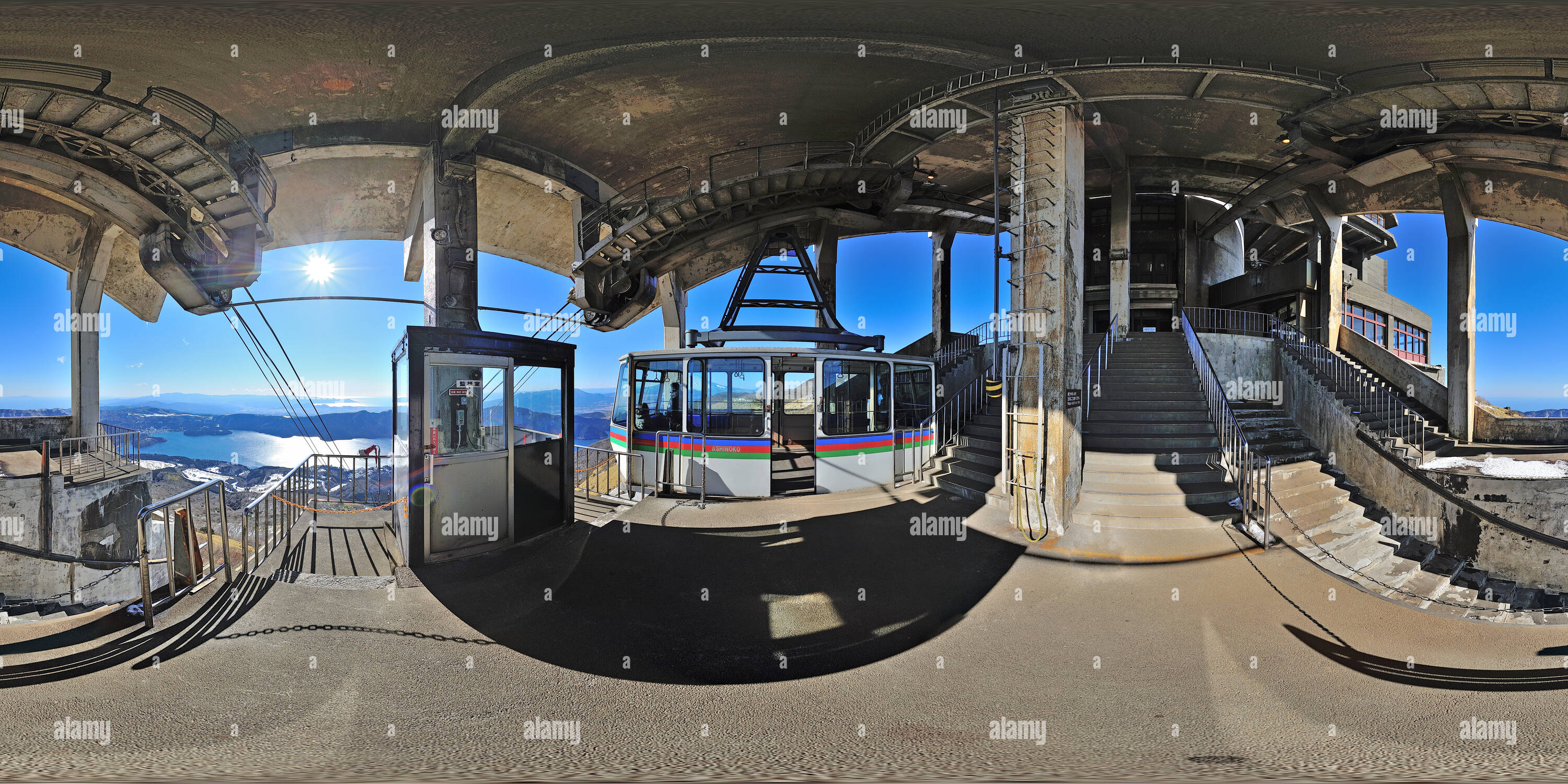 360 Grad Panorama Ansicht von Bergstation