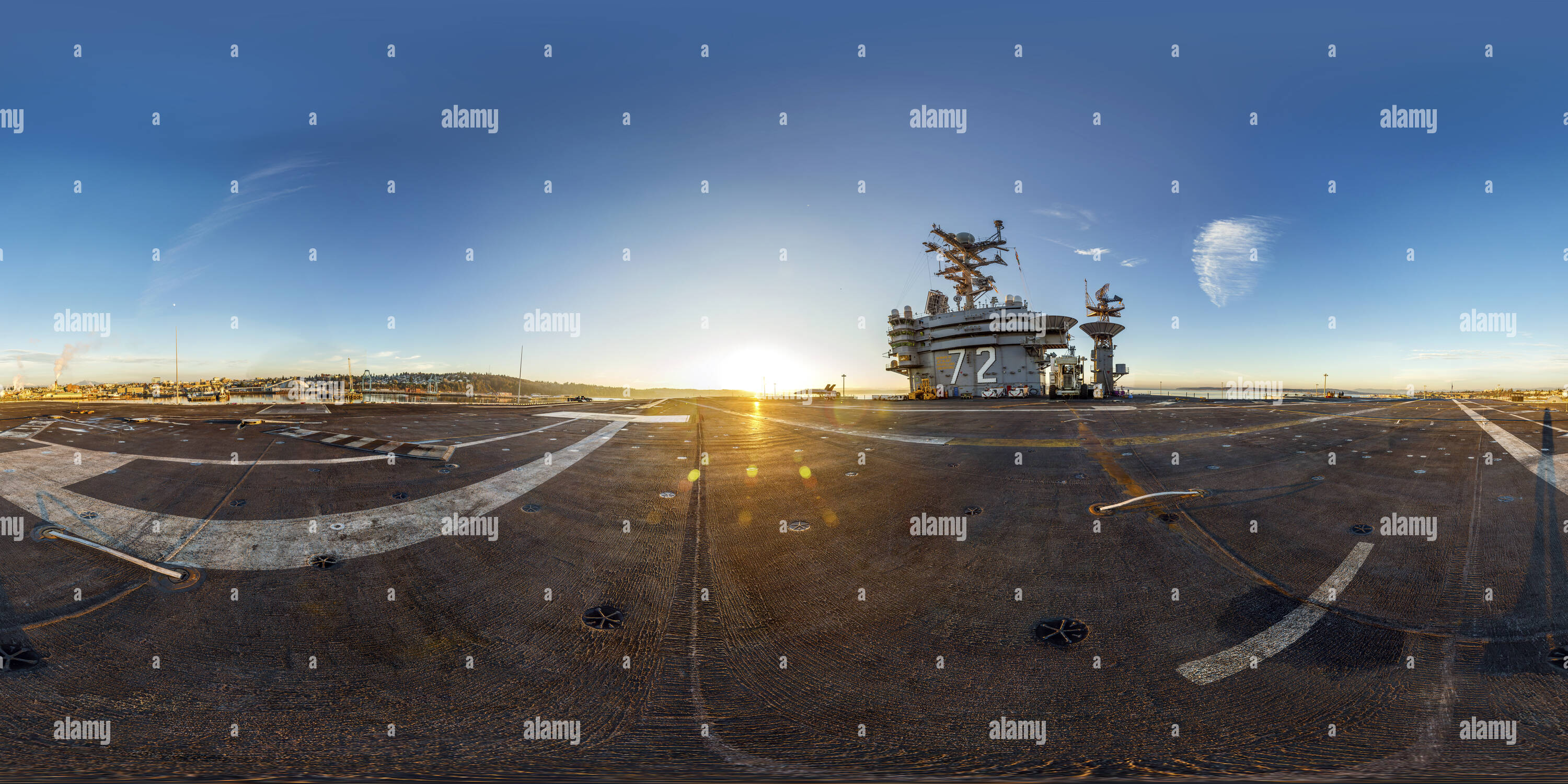 360 Grad Panorama Ansicht von Flight Deck der USS Abraham Lincoln in Everett, WA