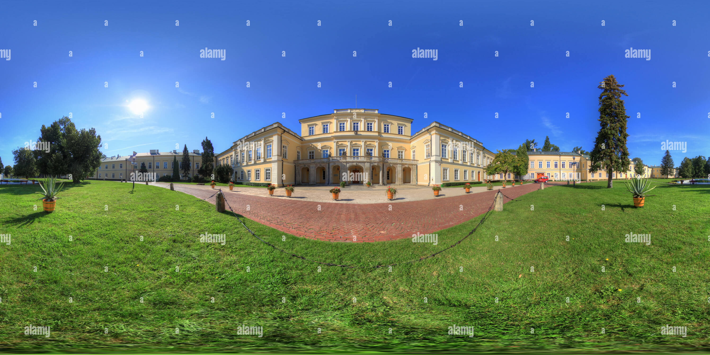 360 Grad Panorama Ansicht von Czartoryski Palast in Pulawy