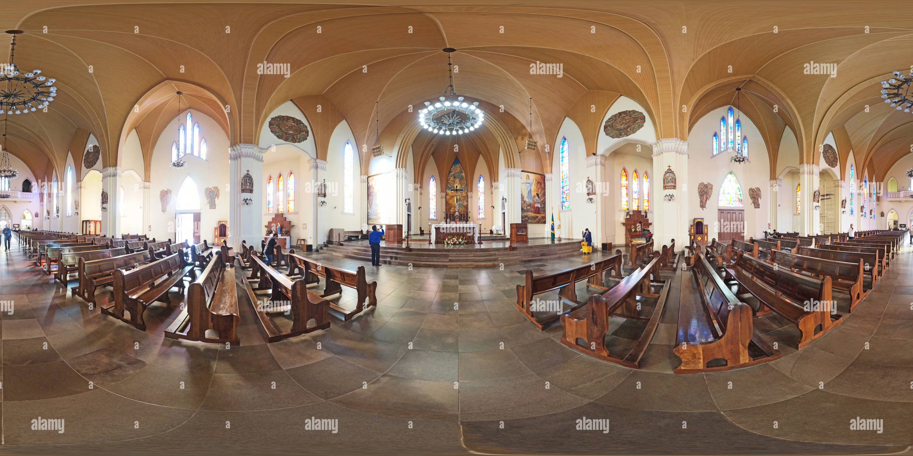 360 Grad Panorama Ansicht von Interior da Igreja Matriz - Catedral de Pedra - Canela - RS-Brasil