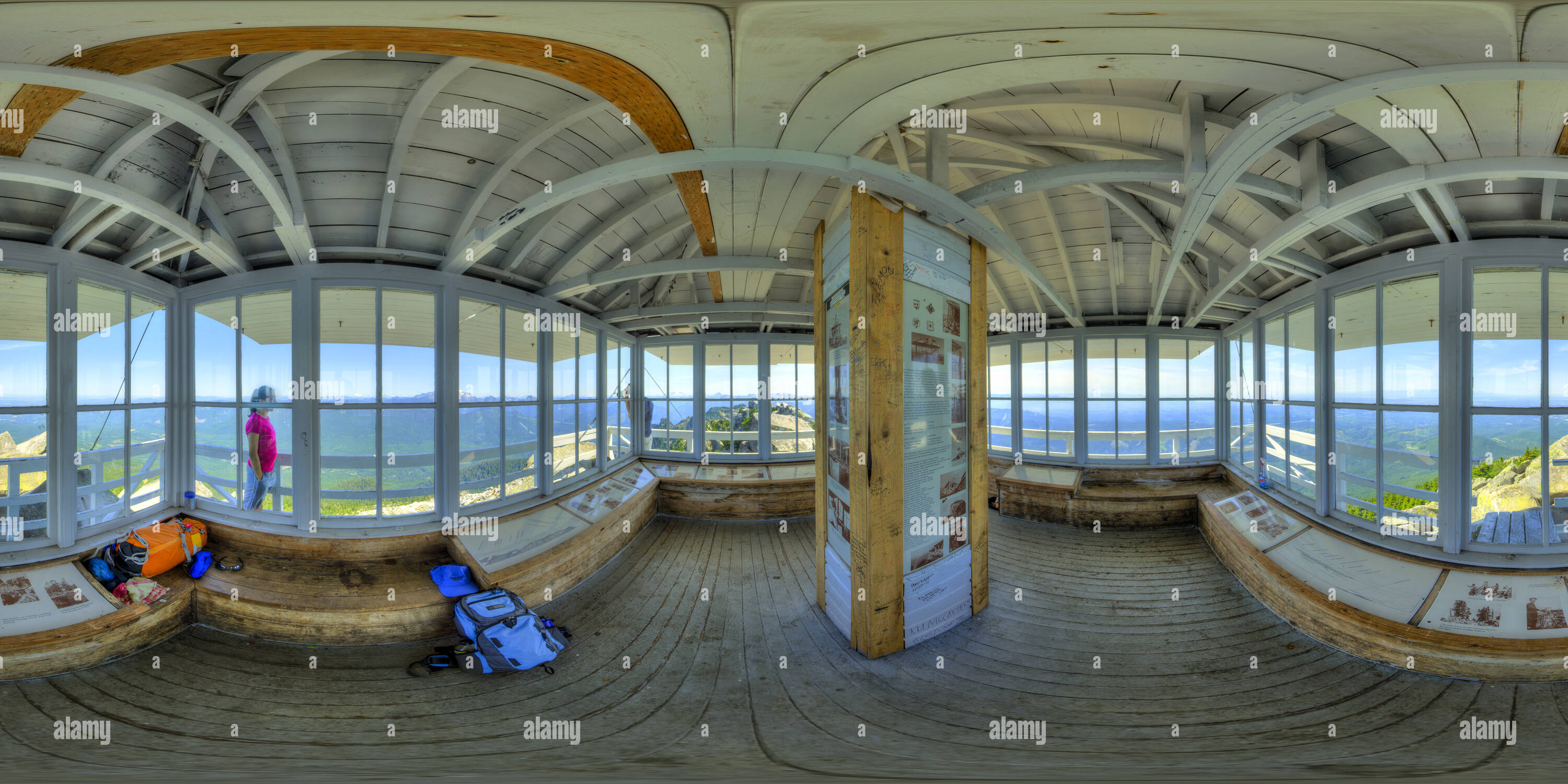 360 Grad Panorama Ansicht von Mount Pilchuck Lookout, Interieur, Kaskaden, WA State