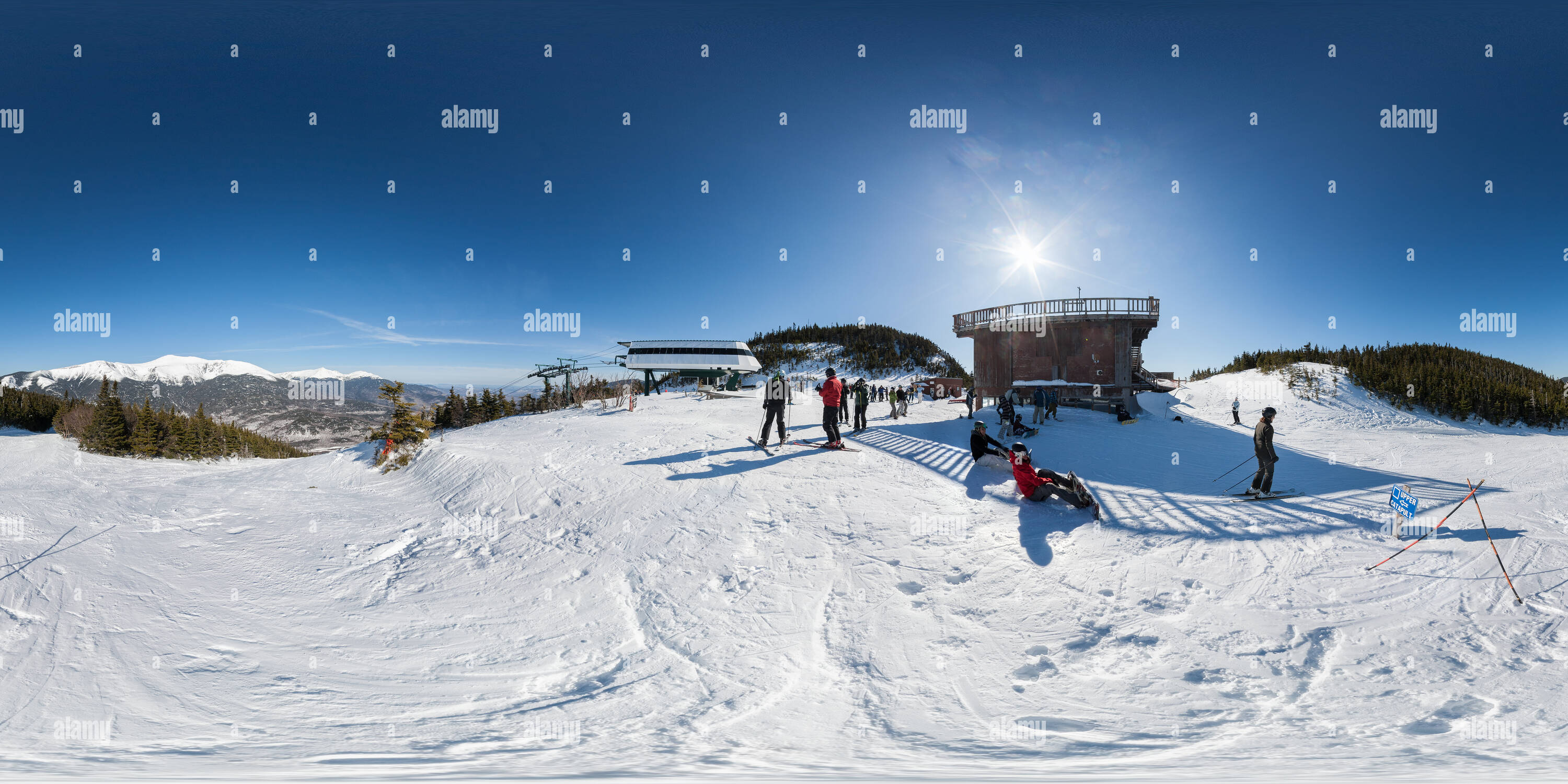 360 Grad Panorama Ansicht von Gipfel des Wilden