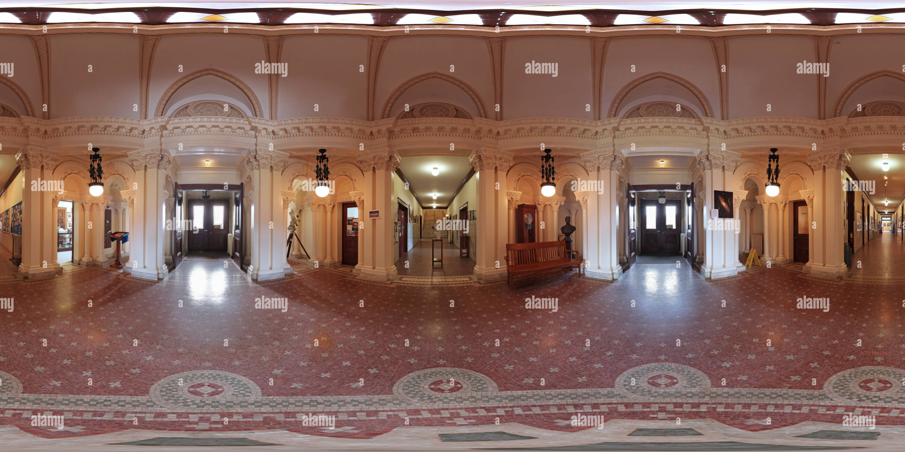 360 Grad Panorama Ansicht von Yerkes Observatory, Lobby