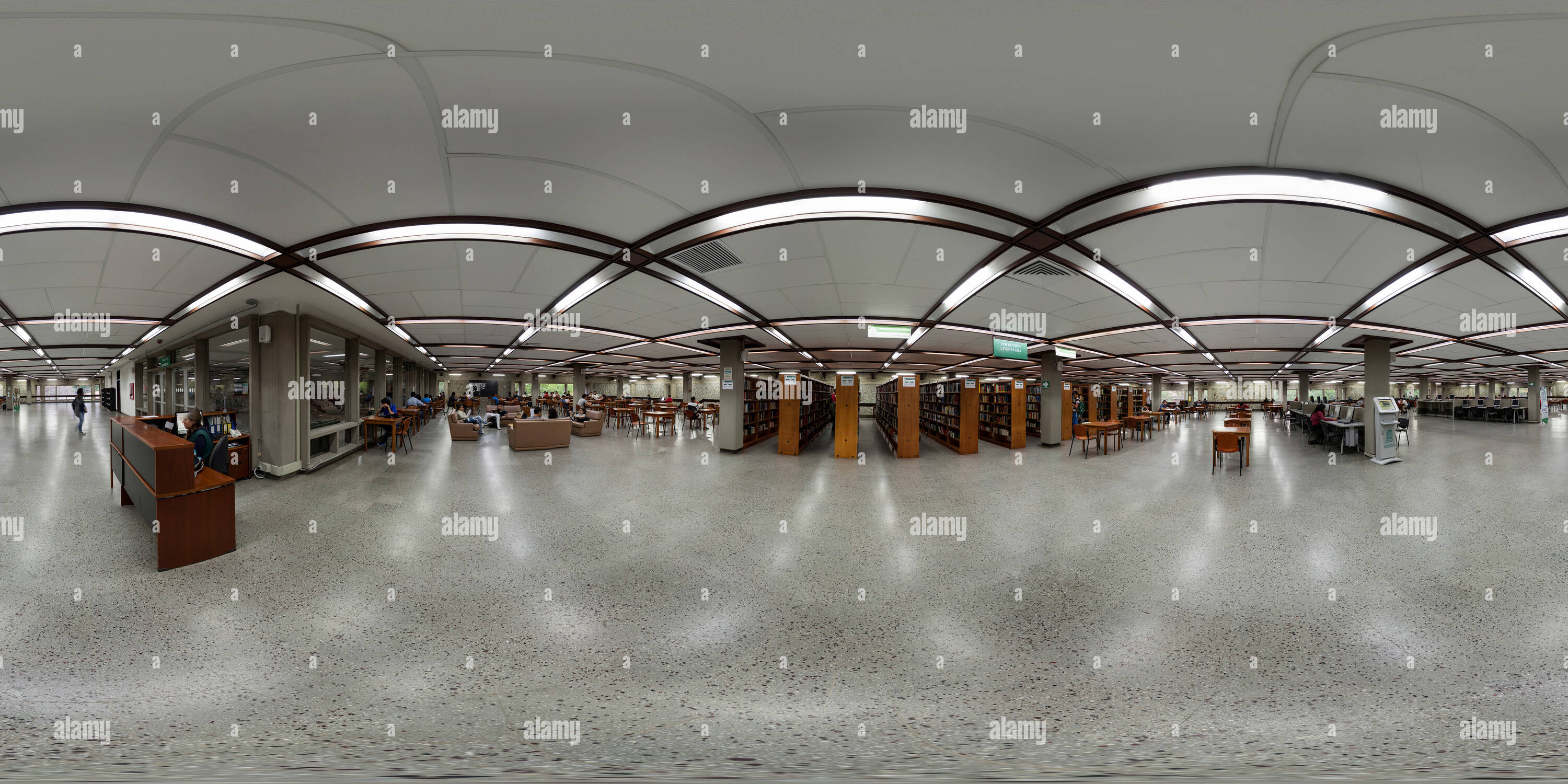 360 Grad Panorama Ansicht von Biblioteca Central, Universidad de Antioquia.