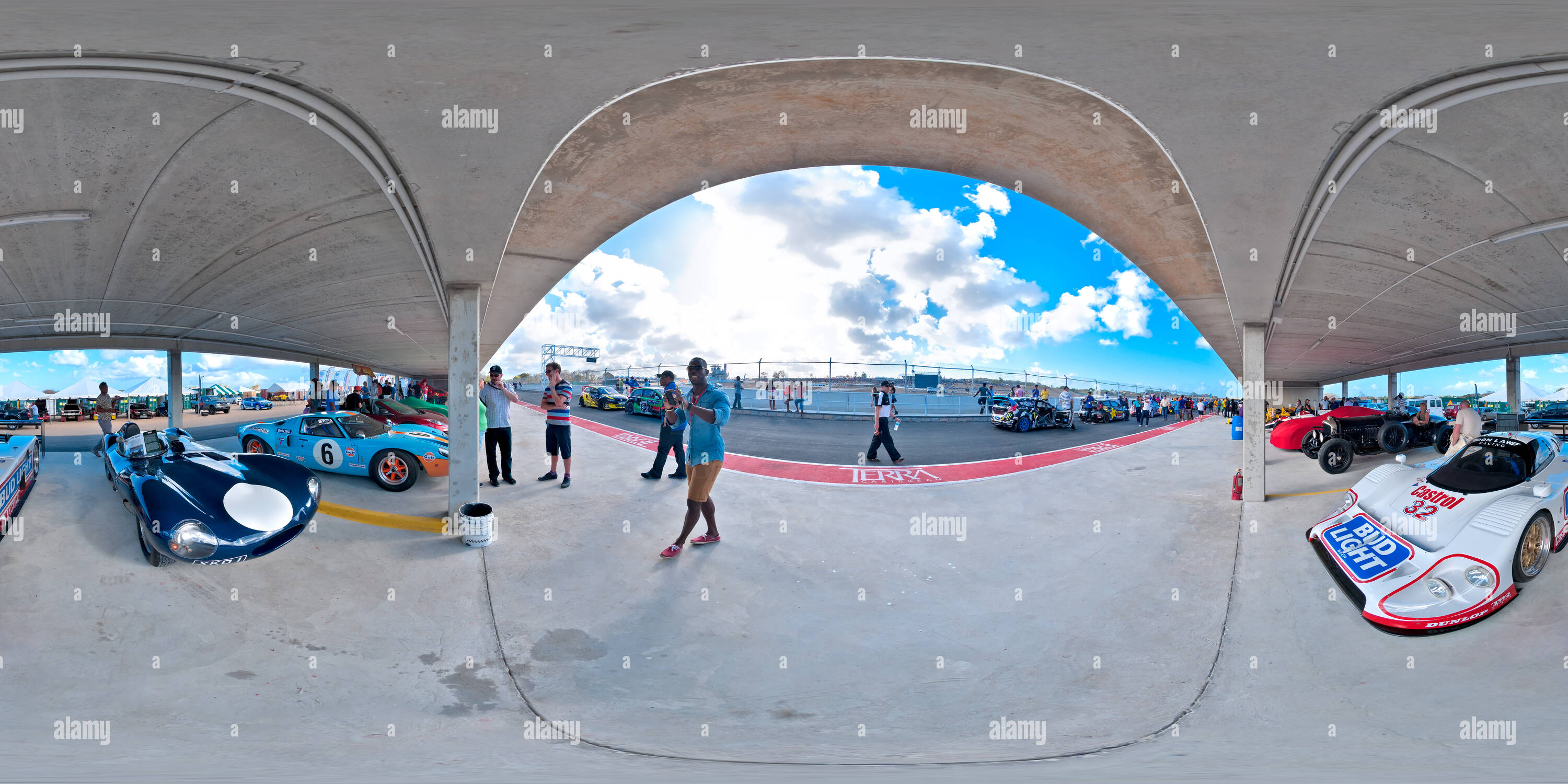 360 Grad Panorama Ansicht von Top Gear am Bushy Park Barbados 2014 4.