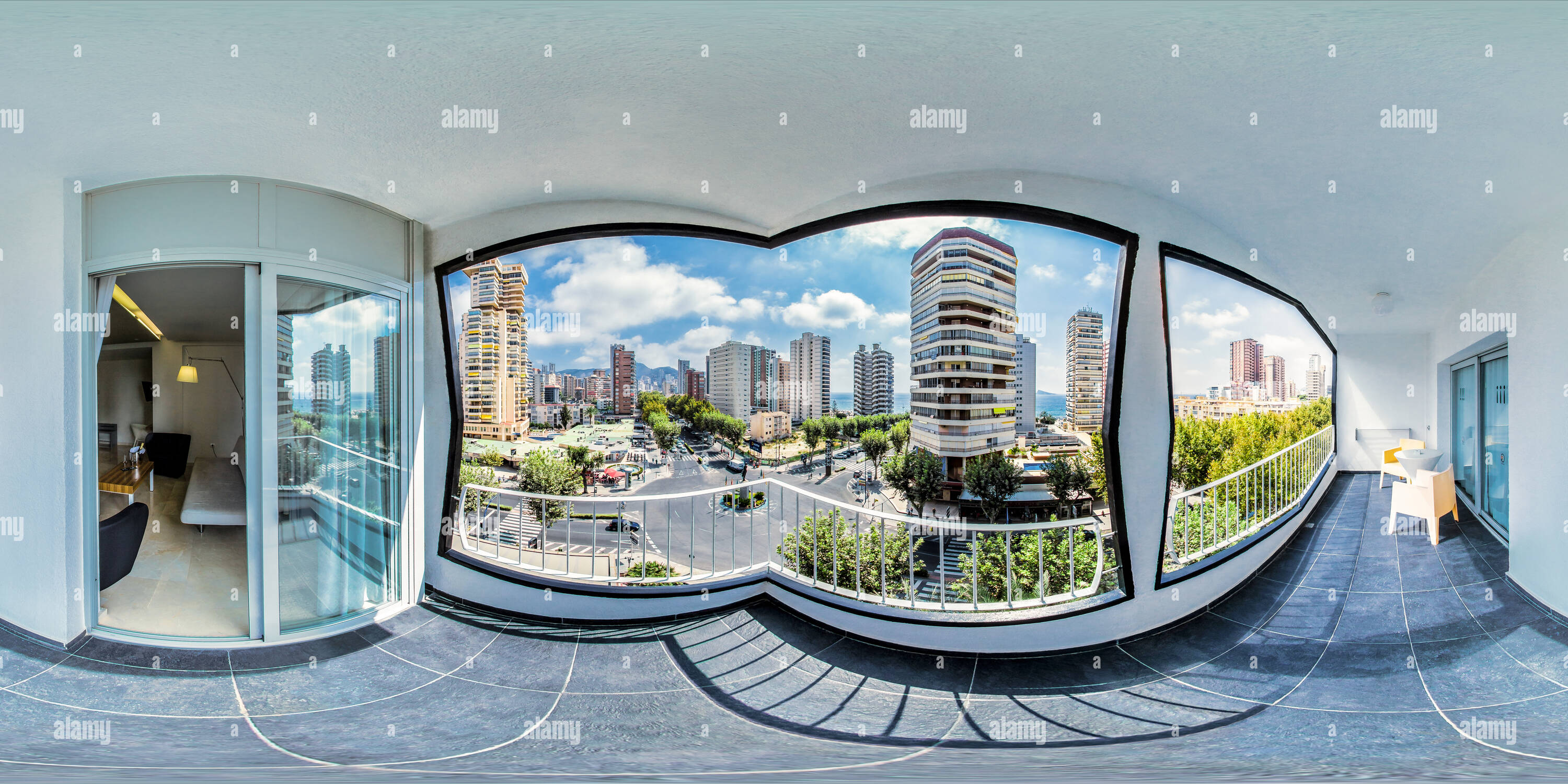 360 Grad Panorama Ansicht von Superior Doppel Schlafzimmer Terrasse - Hotel Belroy - Vier Sterne - in der Nähe vom Strand in Benidorm.