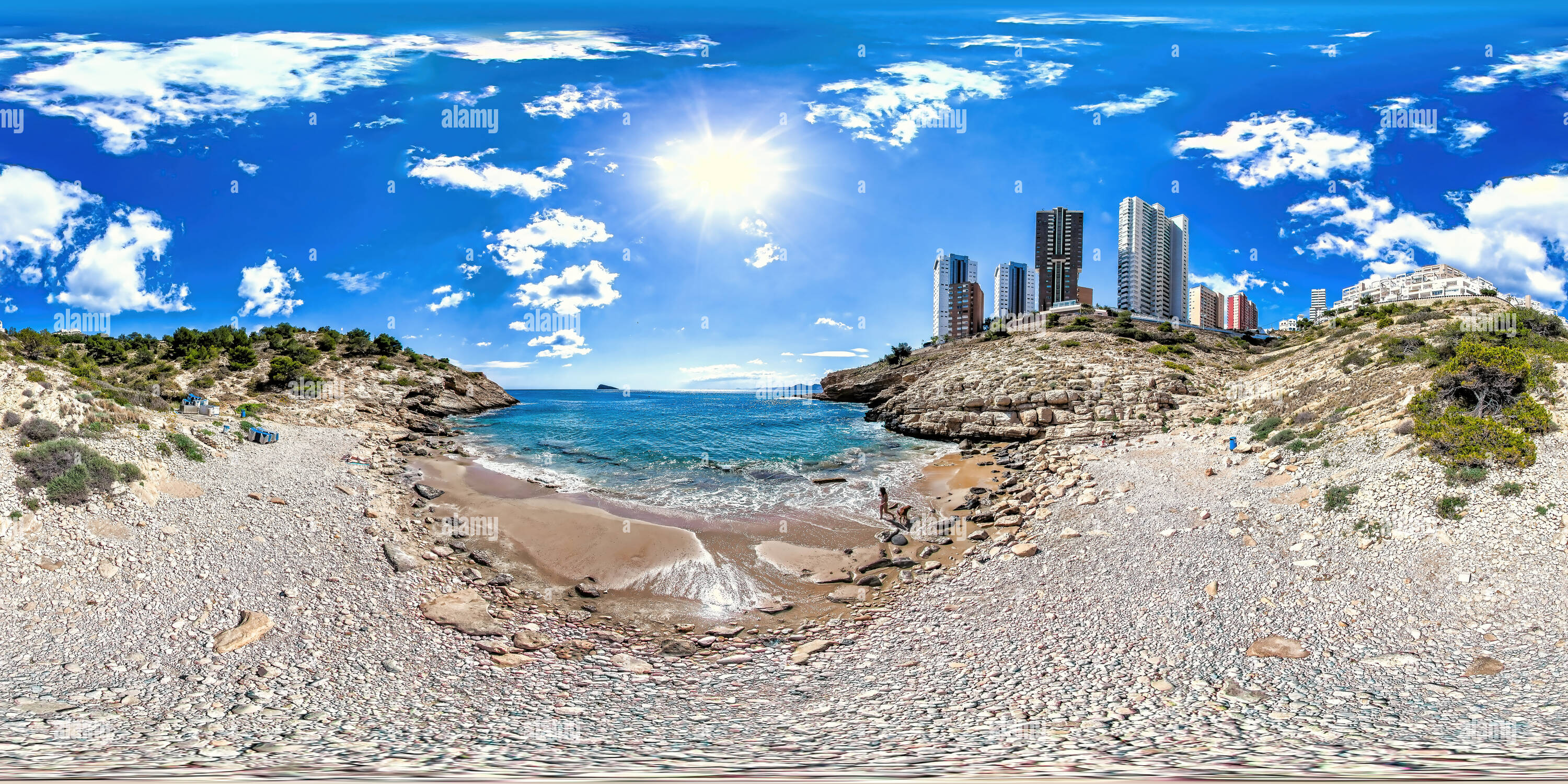 360 Grad Panorama Ansicht von Cove Llisera in Benidorm, Costa Blanca - Naturpark Sierra Helada.