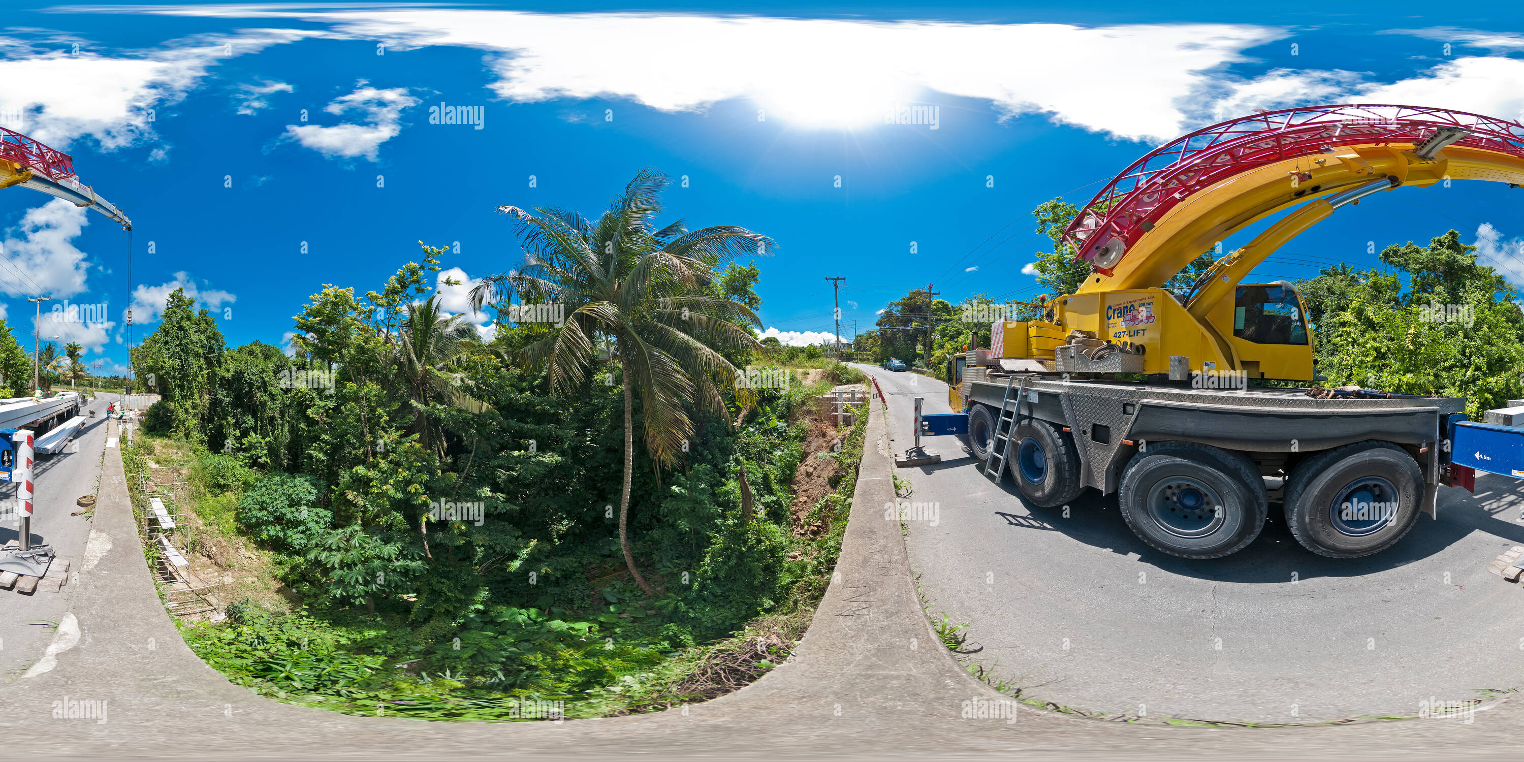 360 Grad Panorama Ansicht von Kran bei Brücke builing Site