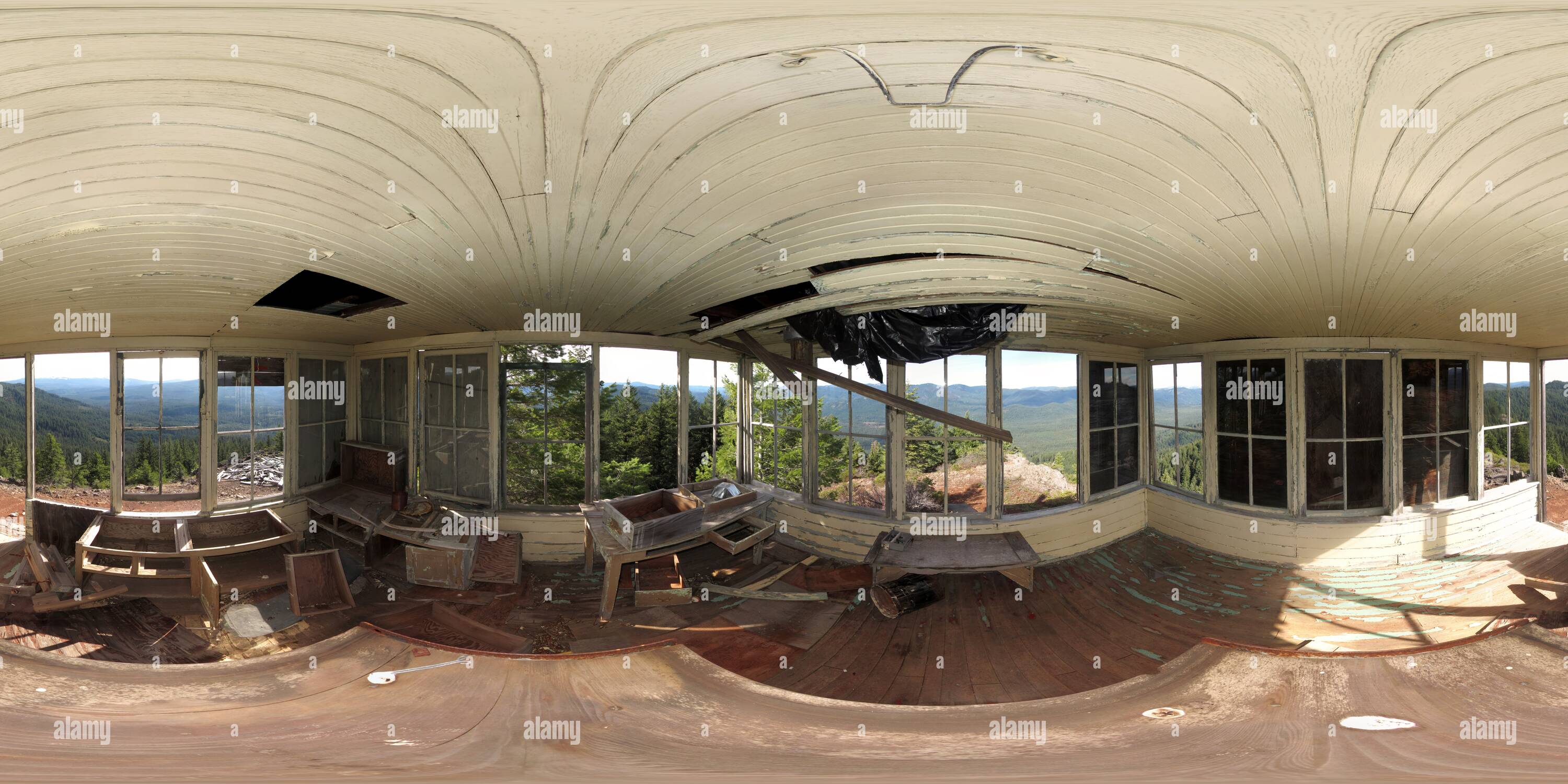 360 Grad Panorama Ansicht von Watson Butte Feuer Ausblick (innen)