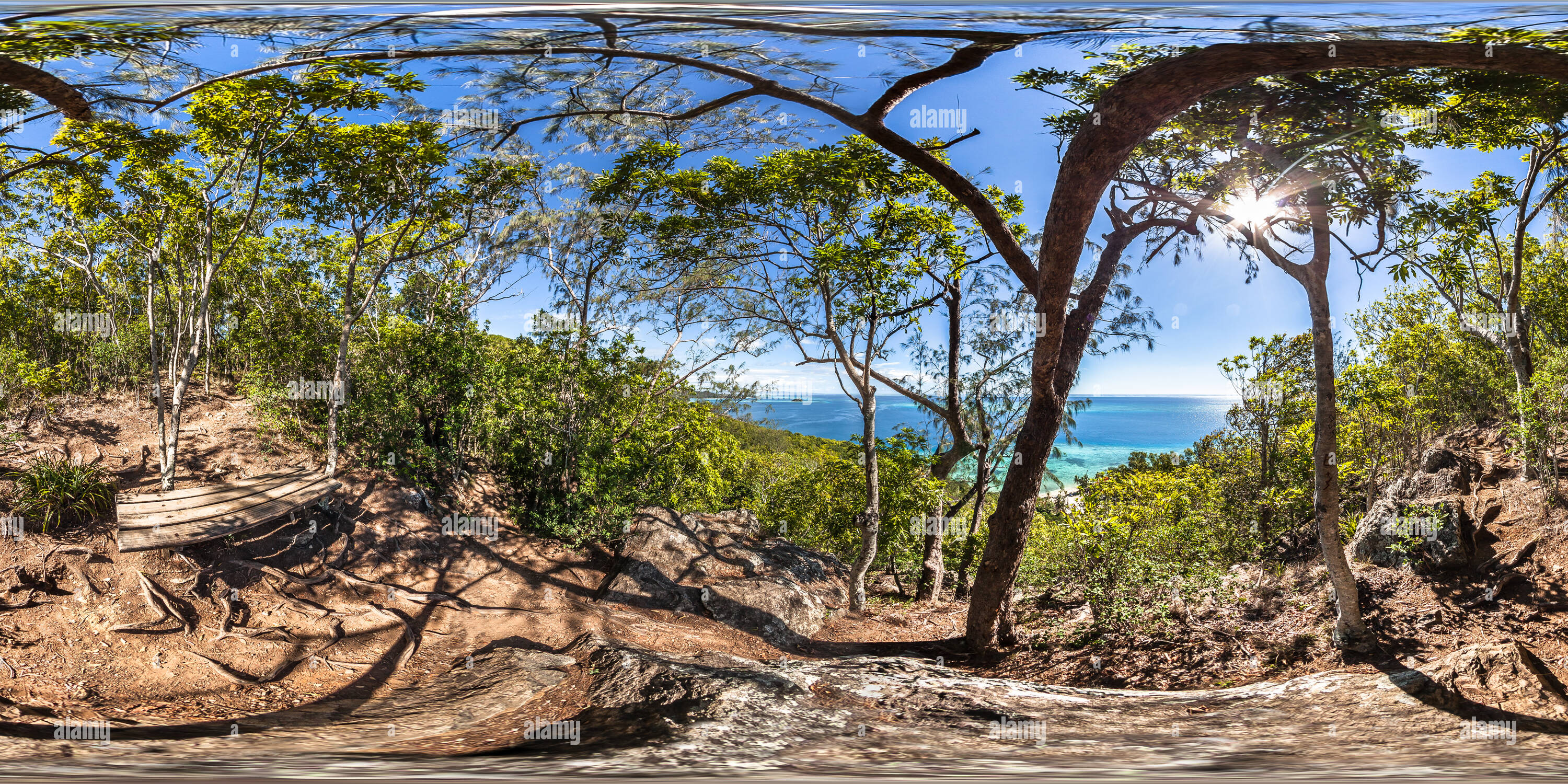 360 Grad Panorama Ansicht von Malerische Stopp nach bushwalk Pfad - Castaway Island Resort - qalito Island - Fidschi Inseln