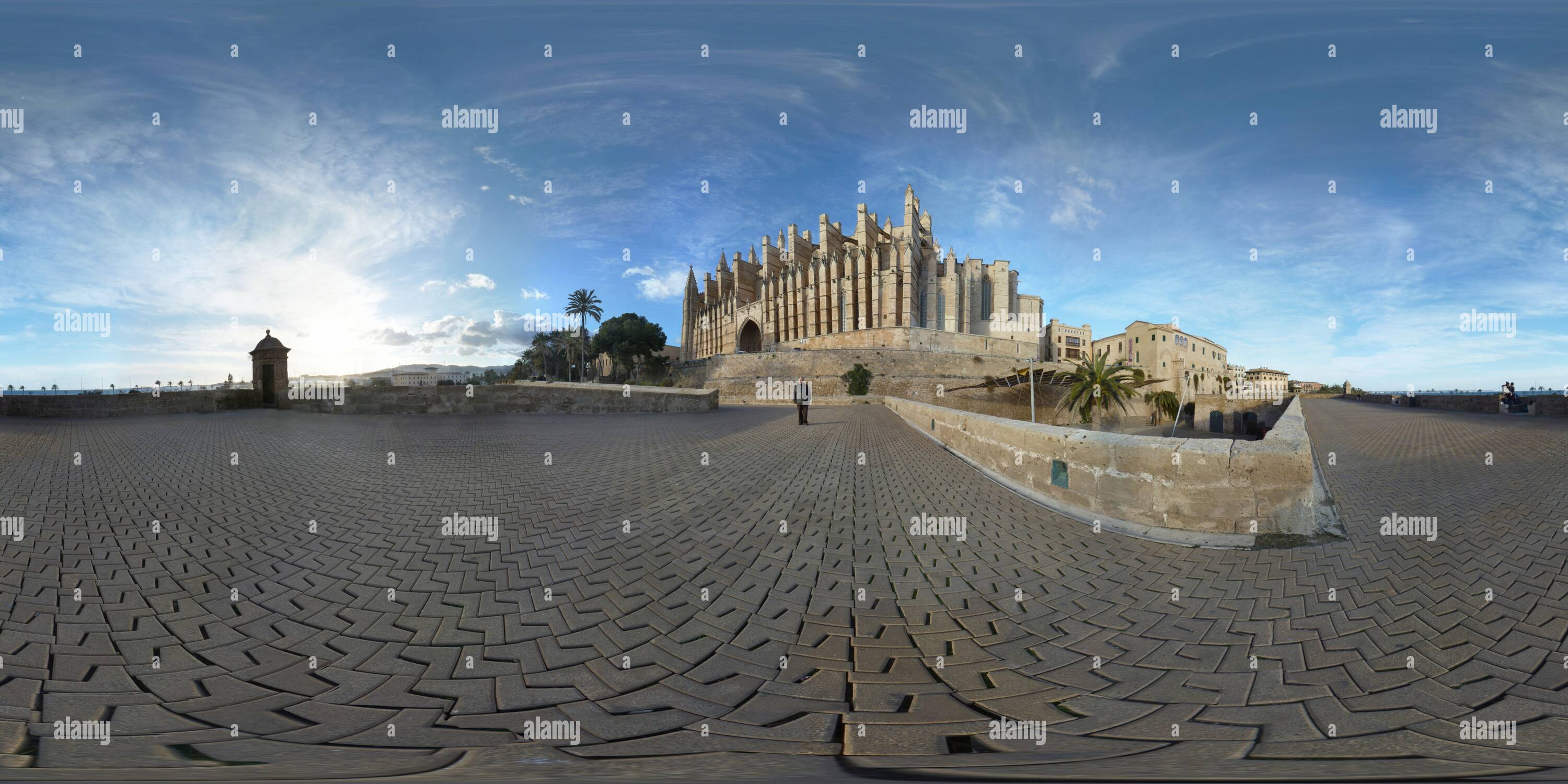 360 Grad Panorama Ansicht von Catedral de Palma de Mallorca (vista lateral)