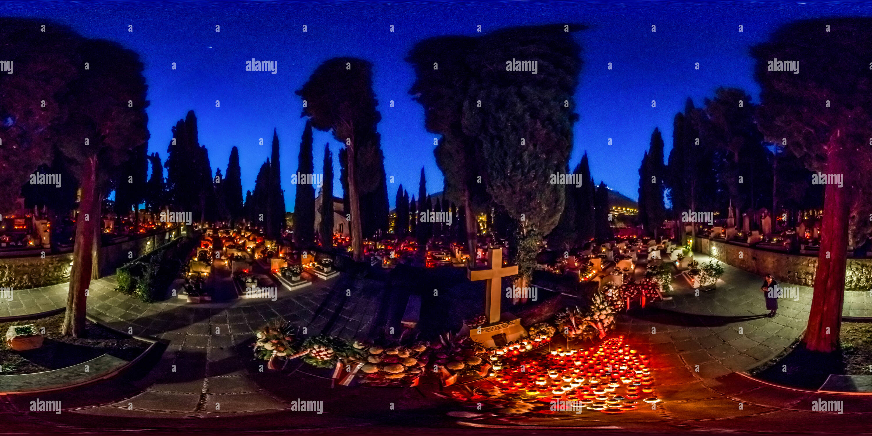 360 Grad Panorama Ansicht von Denkmal für die Verteidiger von Dubrovnik auf dem Friedhof Boninovo, Dubrovnik, 2015.