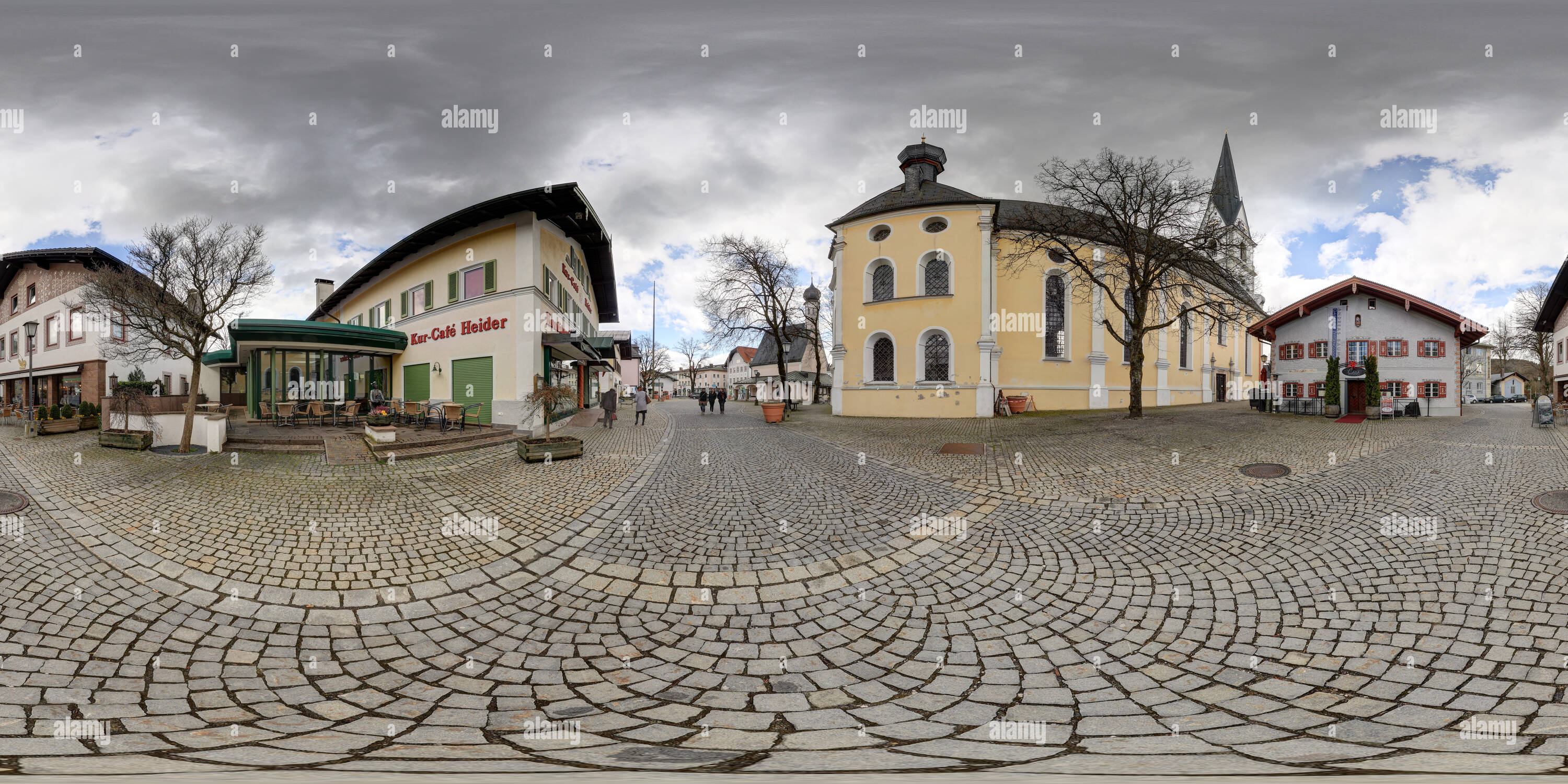 360 Grad Panorama Ansicht von Prien am Chiemsee mit Kirche Mariä Himmelfahrt