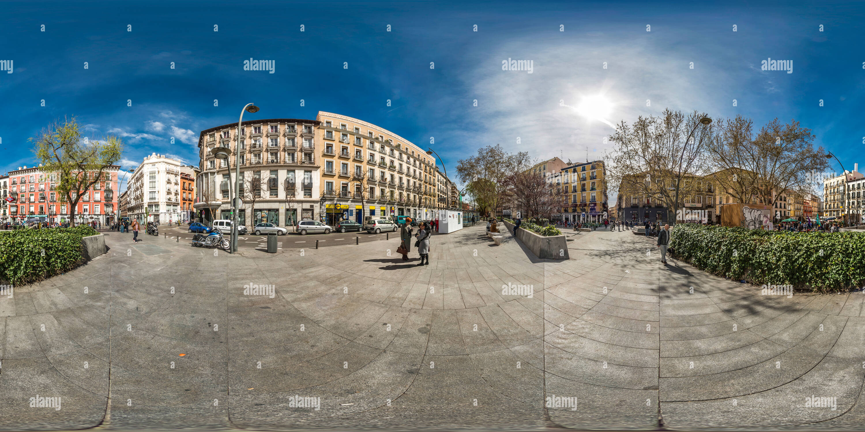 360 Grad Panorama Ansicht von Plaza Tirso de Molina, Madrid, 2015.