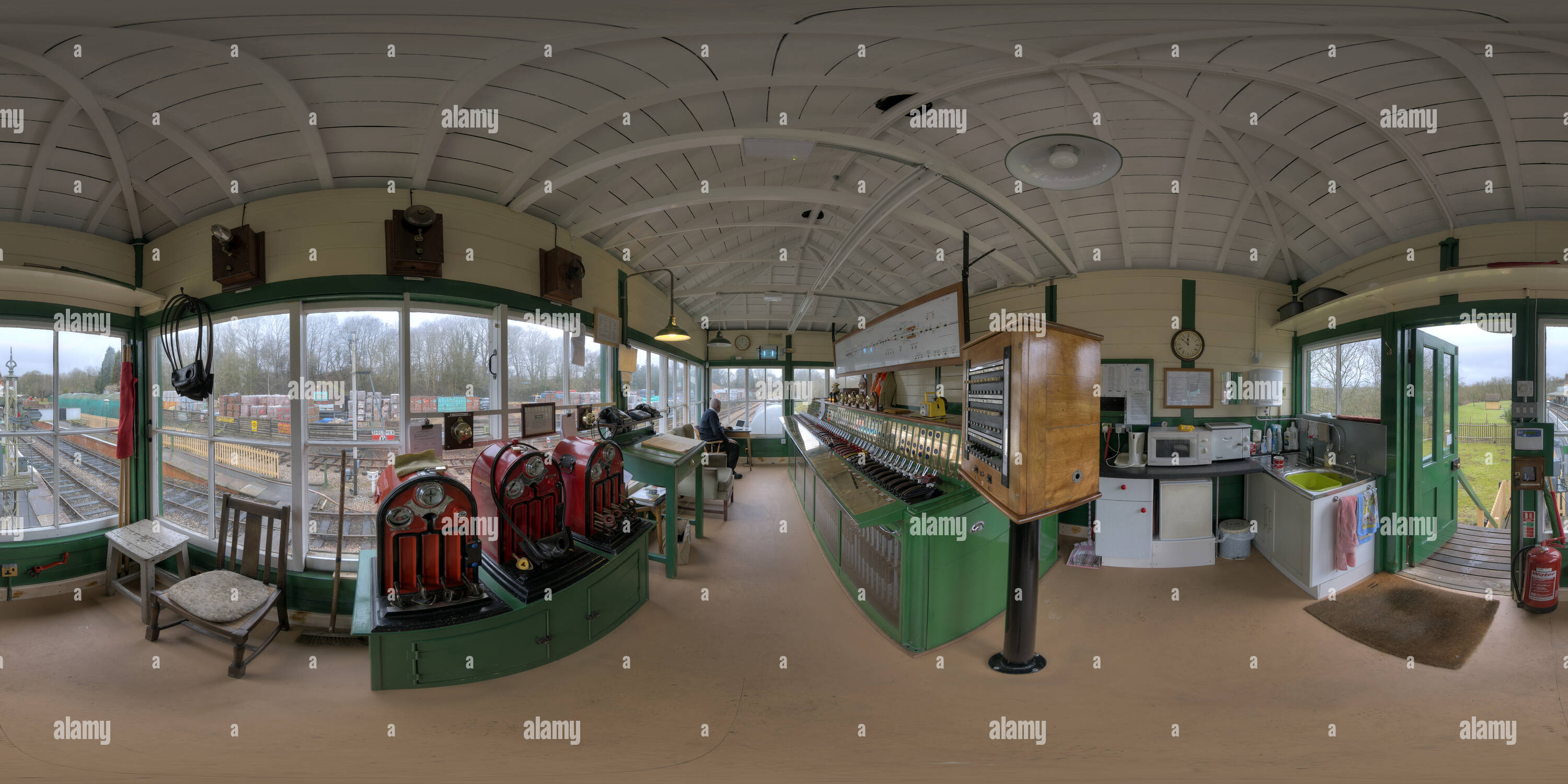 360 Grad Panorama Ansicht von Kingscote Norden signal Box auf der Bluebell Railway