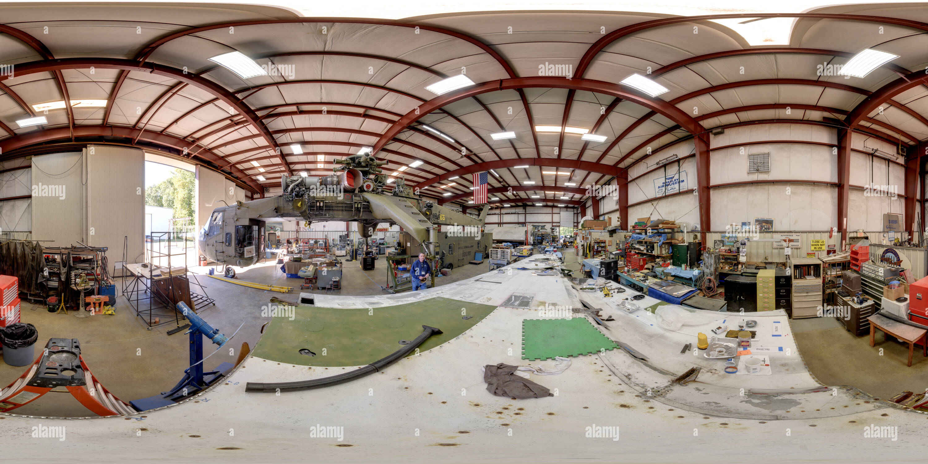 360 Grad Panorama Ansicht von New England Air Museum Restaurierung shop Okt 16.