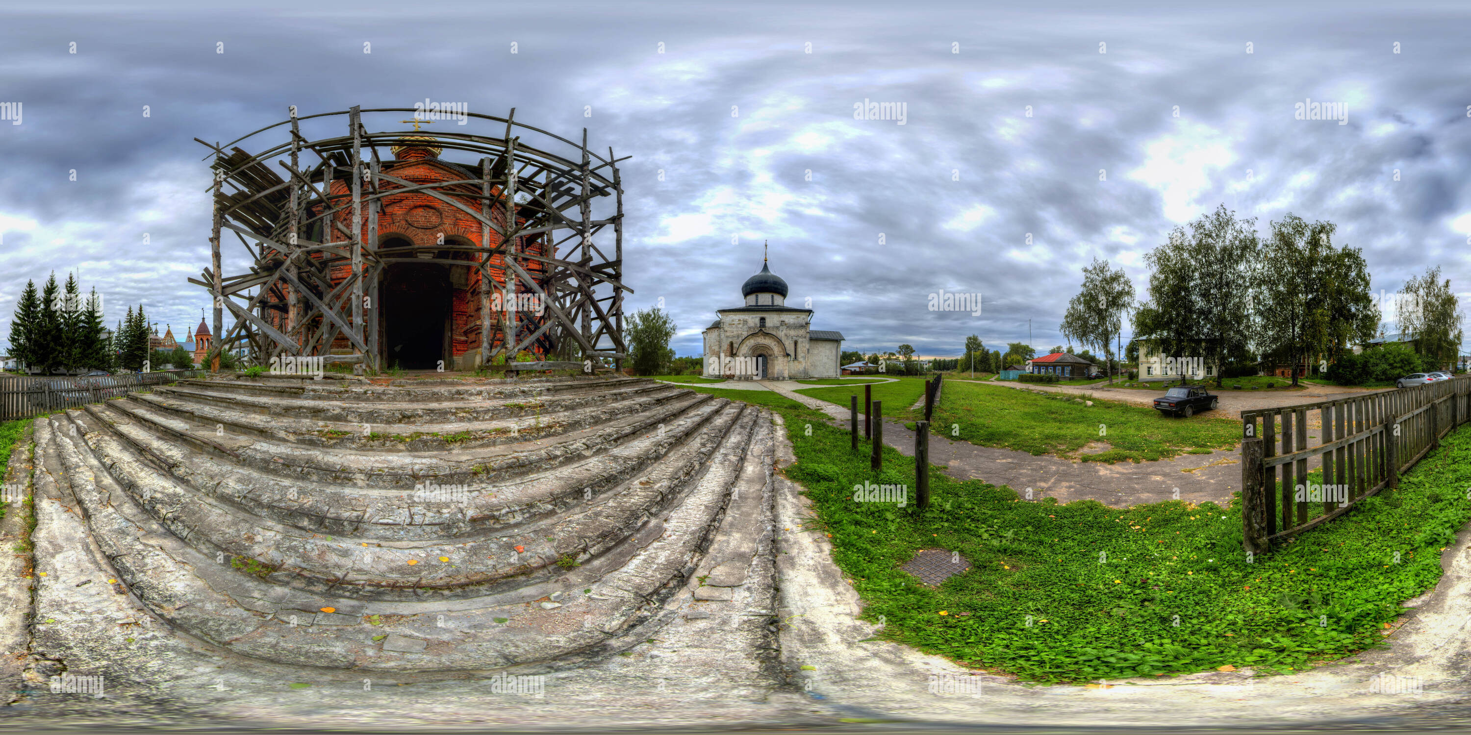 360 Grad Panorama Ansicht von Russland, Yuryev-Polski, in der Nähe der Kathedrale von St. George