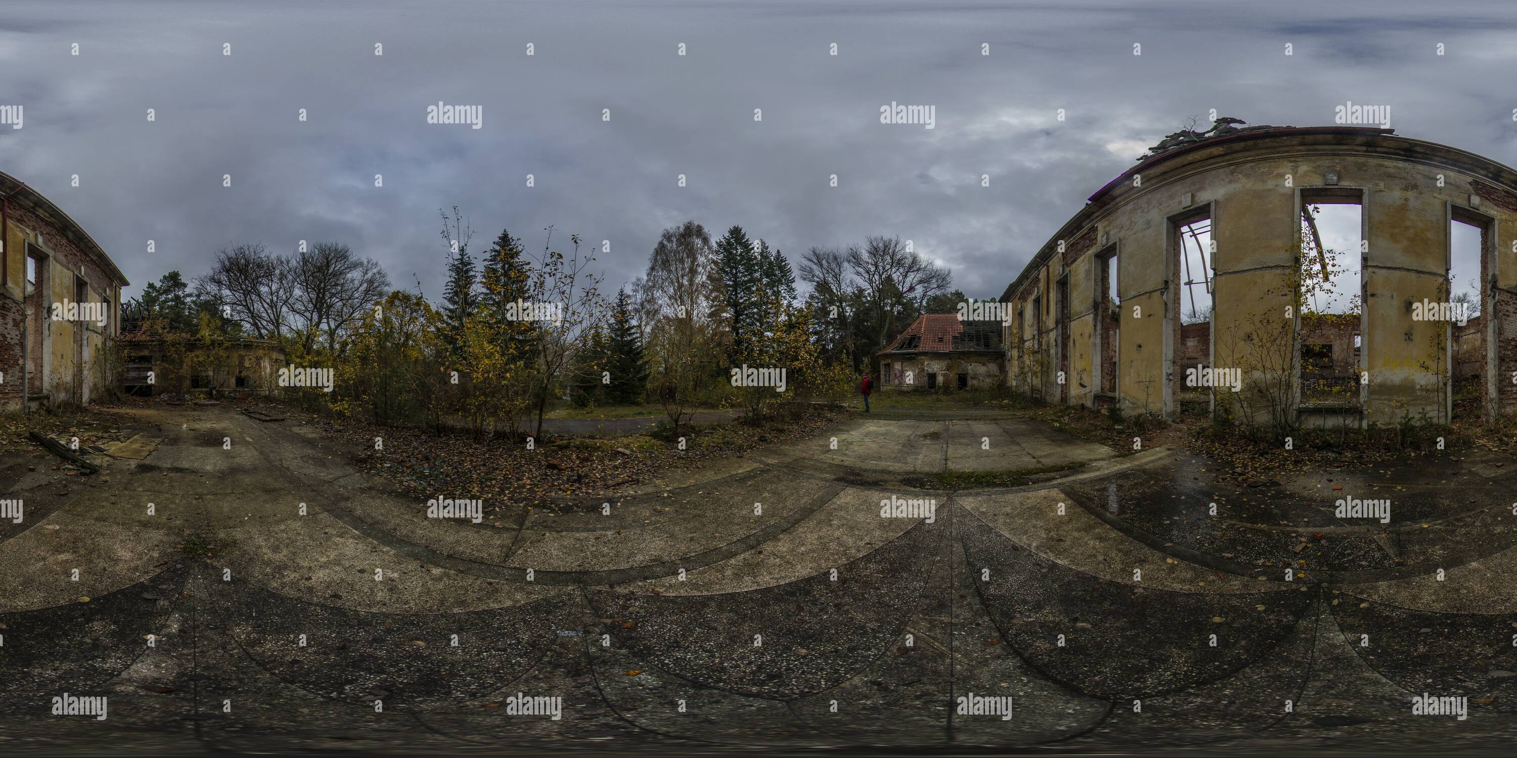 360 Grad Panorama Ansicht von Borne-Sulinowo Officer's House