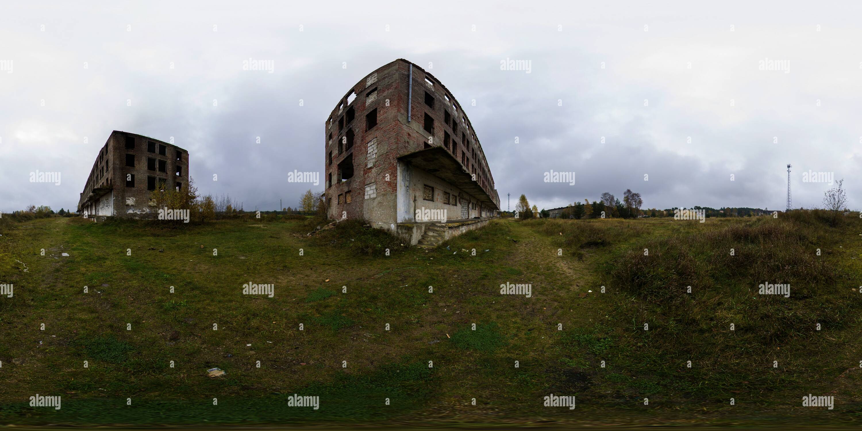 360 Grad Panorama Ansicht von Borne Sulinowo - alte Deutsche Getreidespeicher