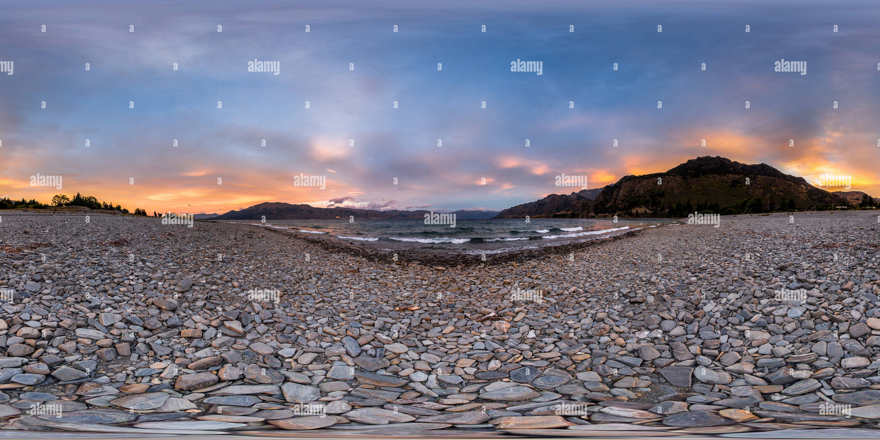 360 Grad Panorama Ansicht von Dämmerung Morgen am Lake Hawea - Queenstown Lakes District - Otago - Neuseeland