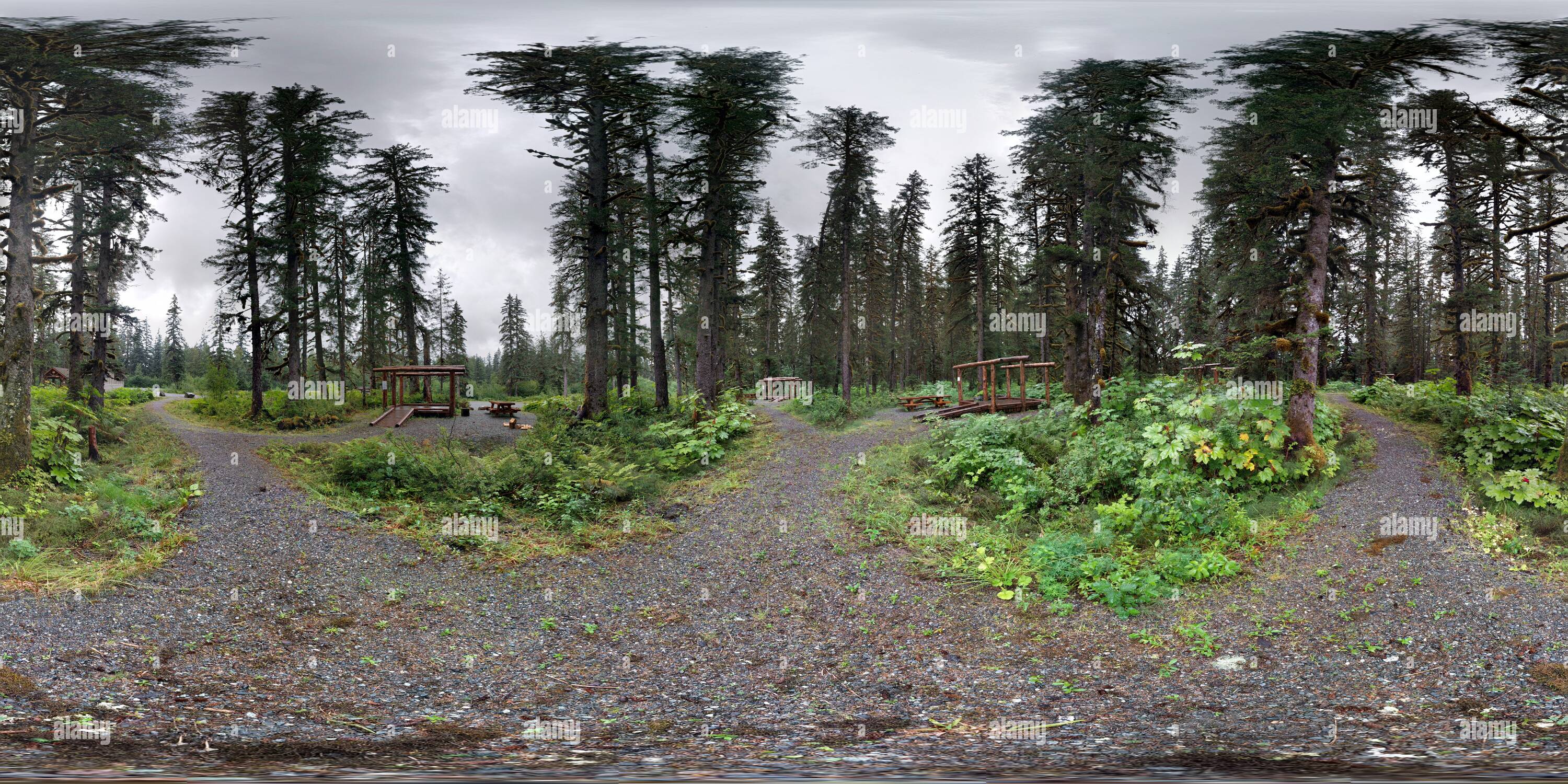 360 Grad Panorama Ansicht von Neun Meile Campingplatz - Yakutat, Alaska - August 2017