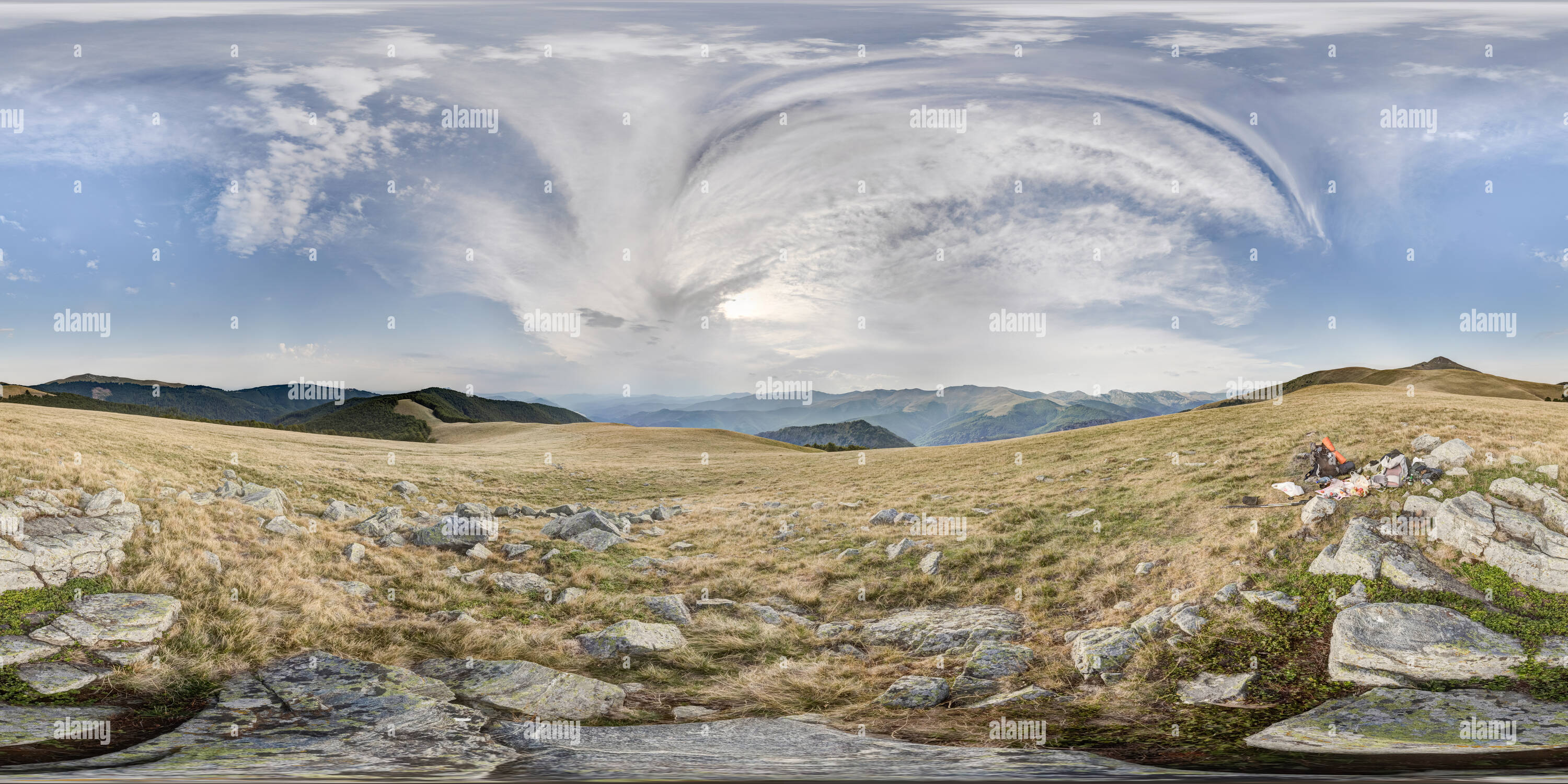 360 Grad Panorama Ansicht von Mormantul Oslea Tiganului, Berge