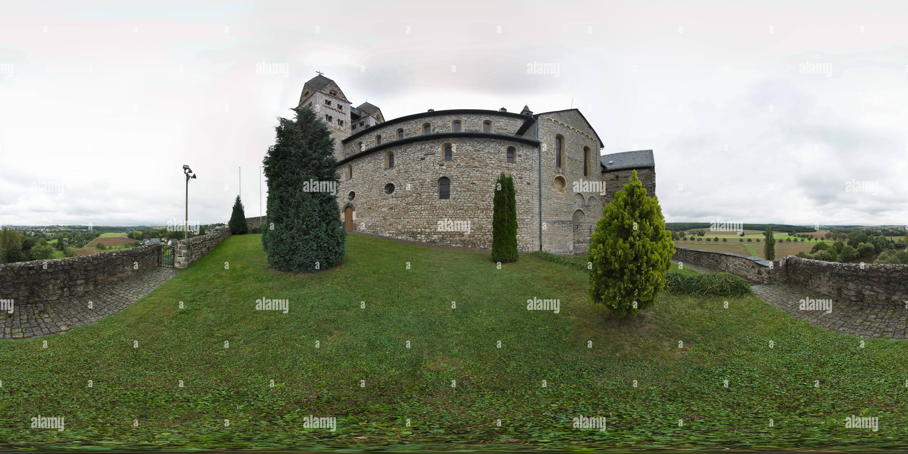 360 Grad Panorama Ansicht von St. Lubentius Basilika (I), Dietkirchen (Lahn), 2017-08