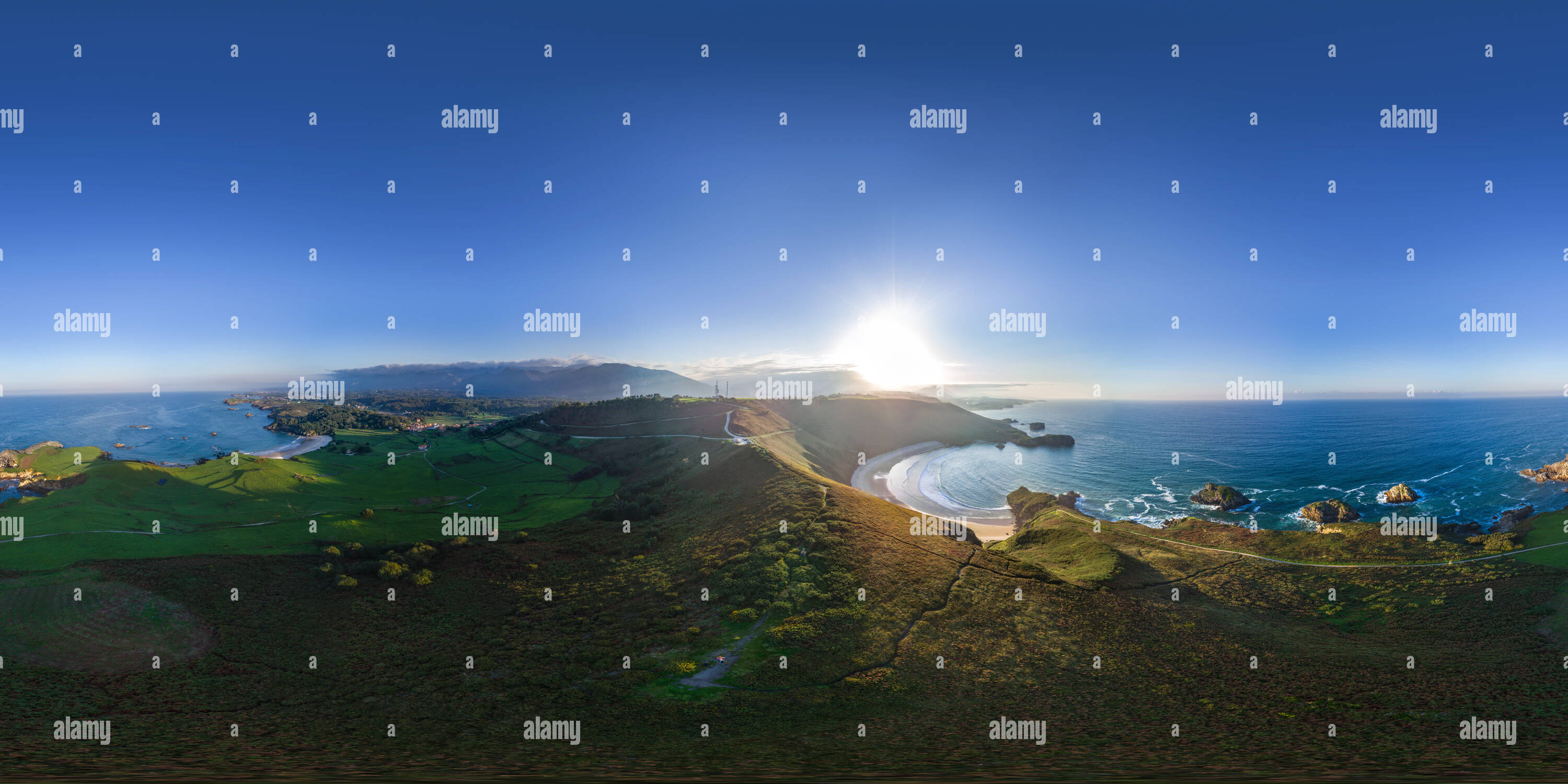 360 Grad Panorama Ansicht von Playa de Torimbia (Asturien, Spanien)