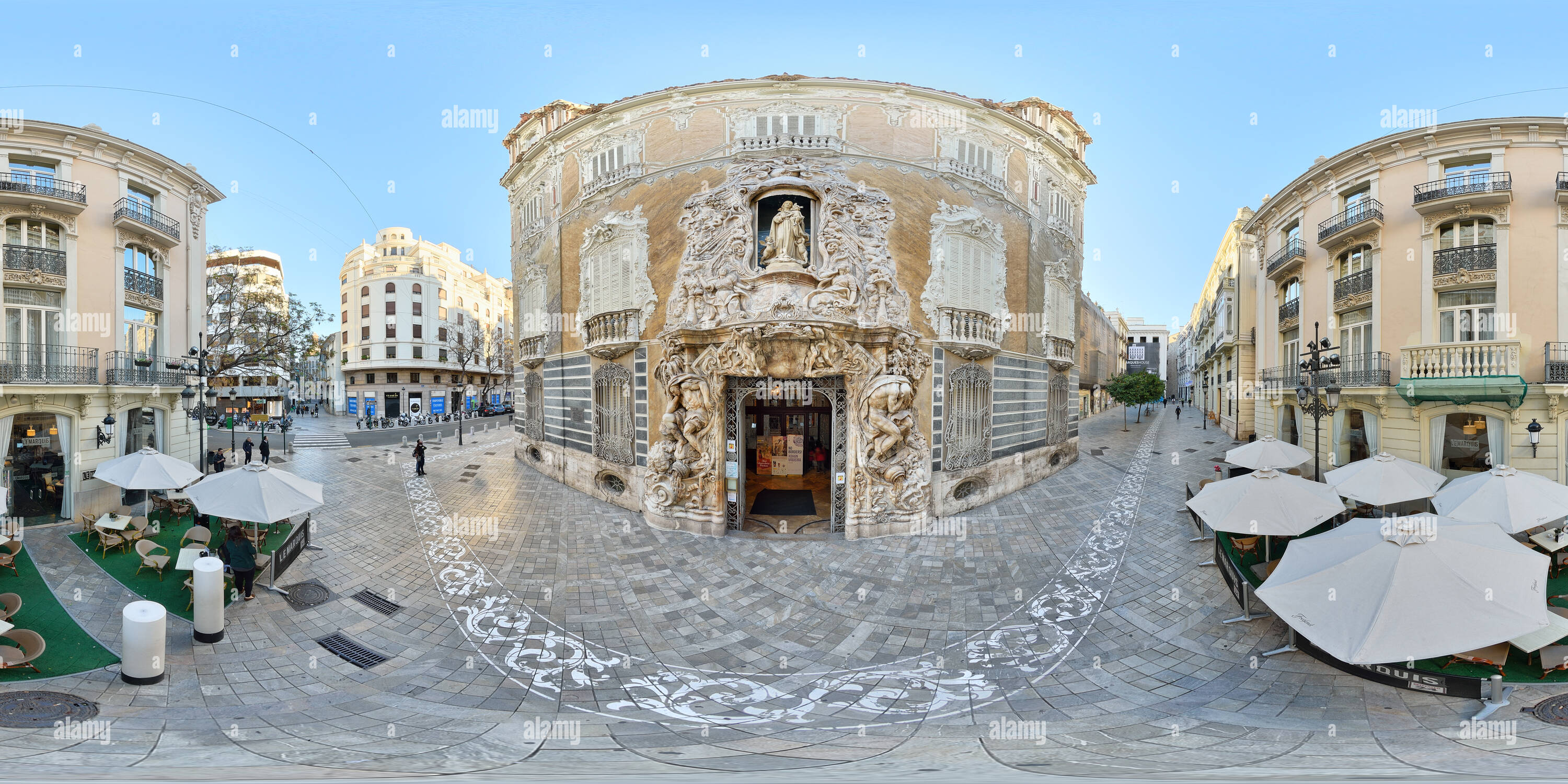 360 Grad Panorama Ansicht von Palast des Marquis von Dos Aguas