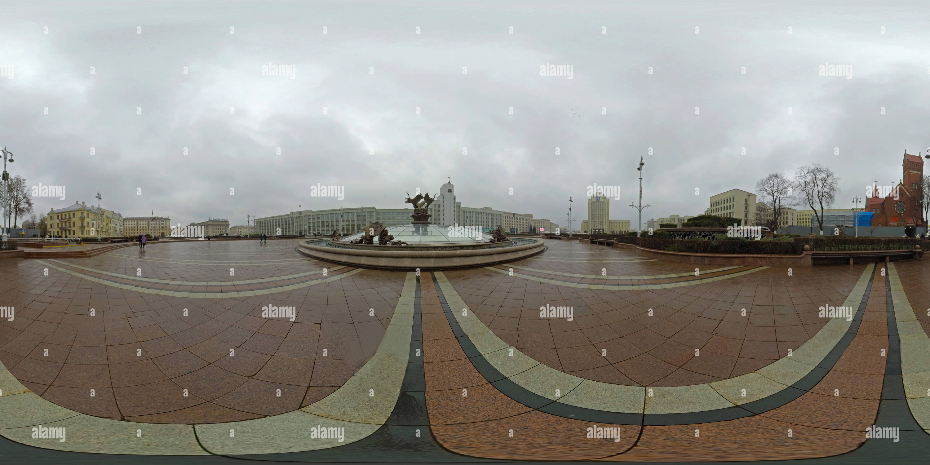 360 Grad Panorama Ansicht von Minsk Independence Square