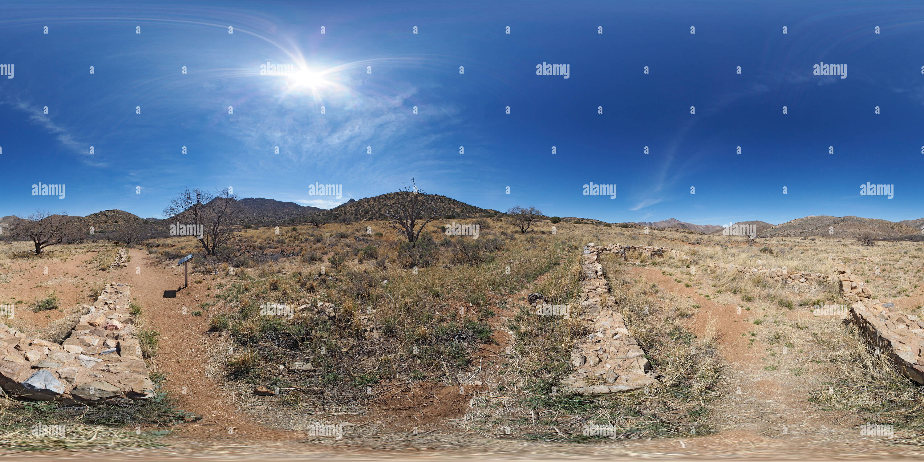 360 Grad Panorama Ansicht von Grundlagen der Butterfield Stadium Station bei Apache Pass